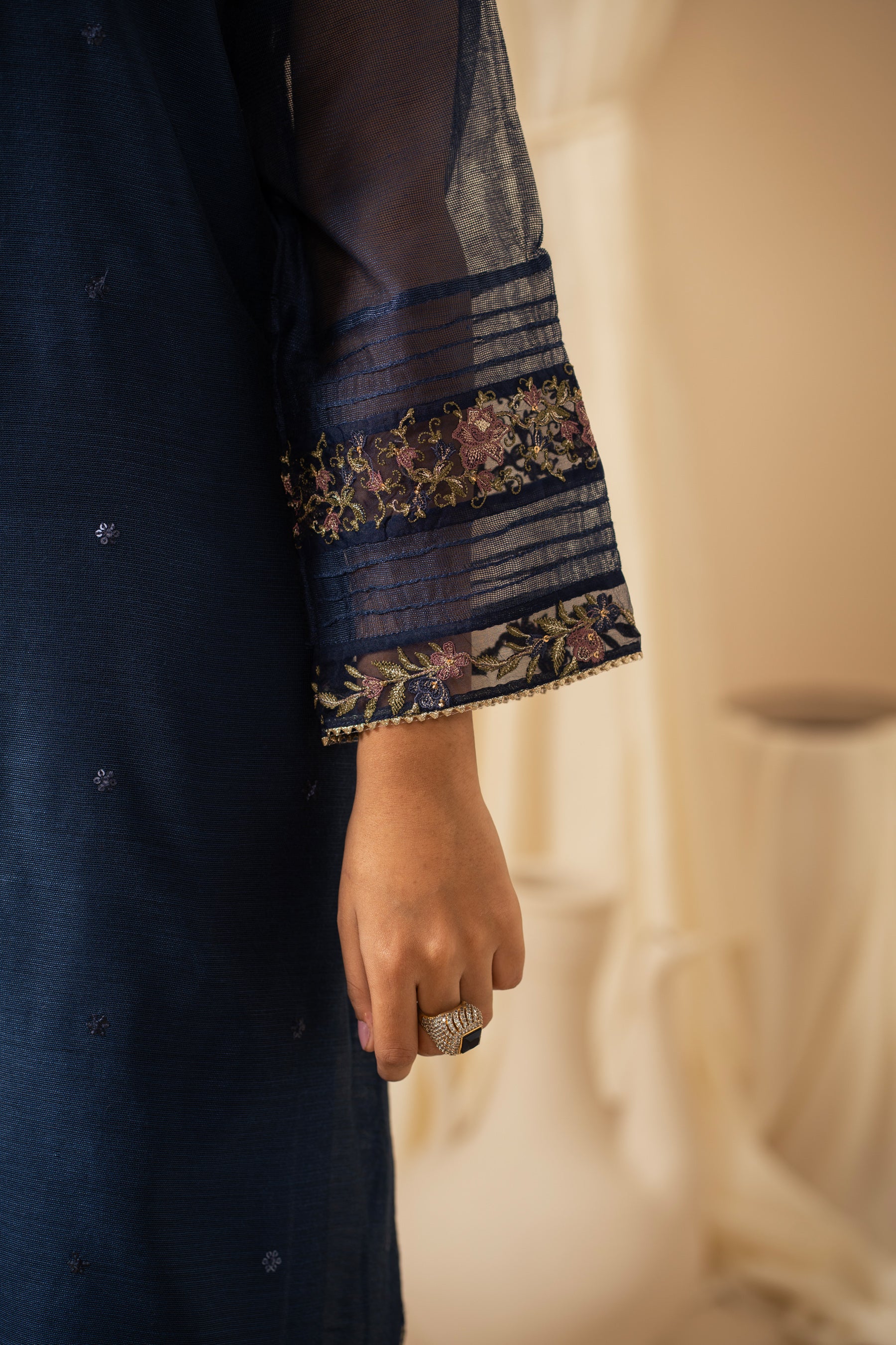 STITCHED EMBROIDERED KHADDI NET SUIT - Image 3