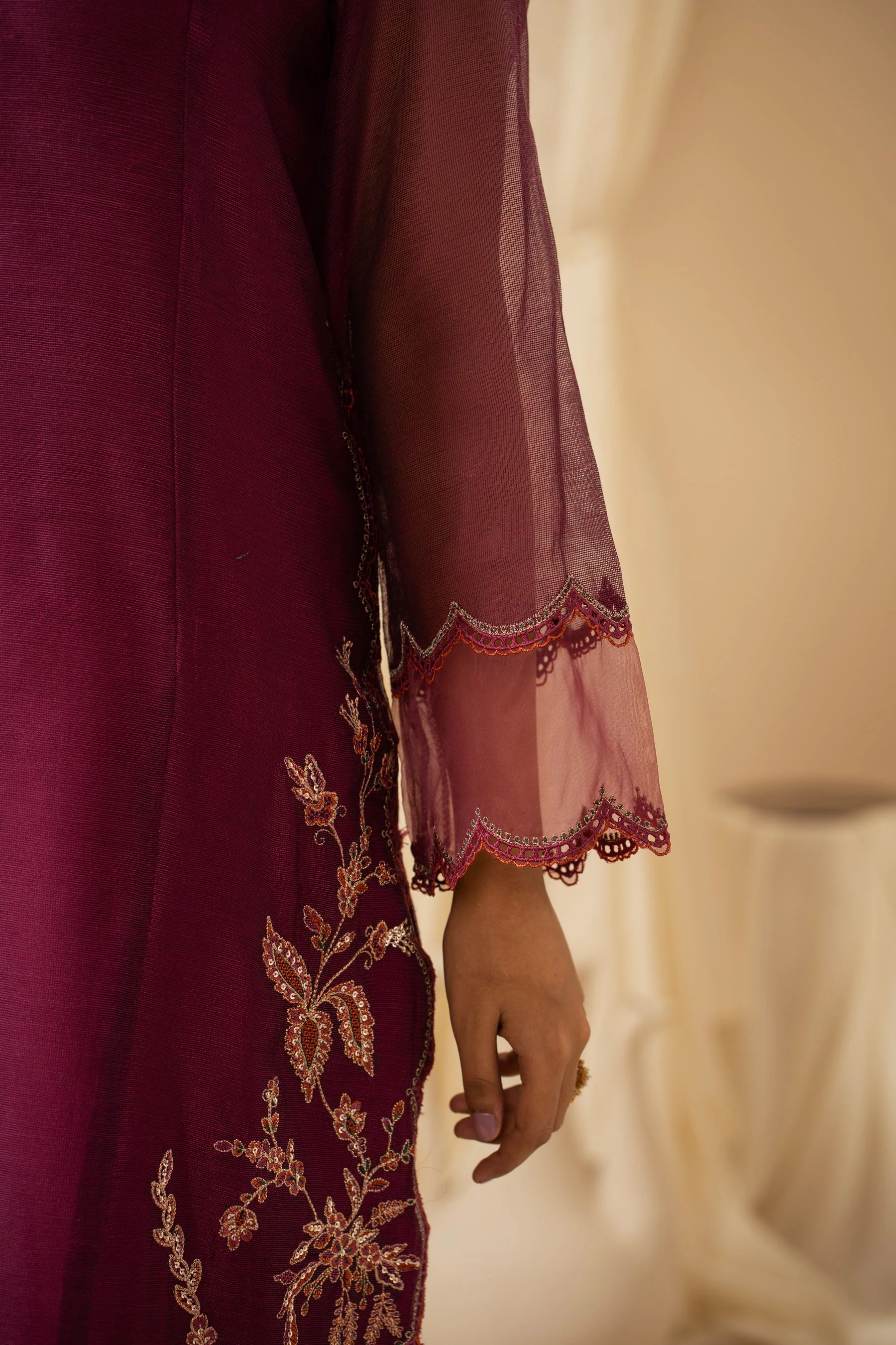 STITCHED EMBROIDERED KHADDI NET SUIT (FACTORY E-OUTLET) - Image 3