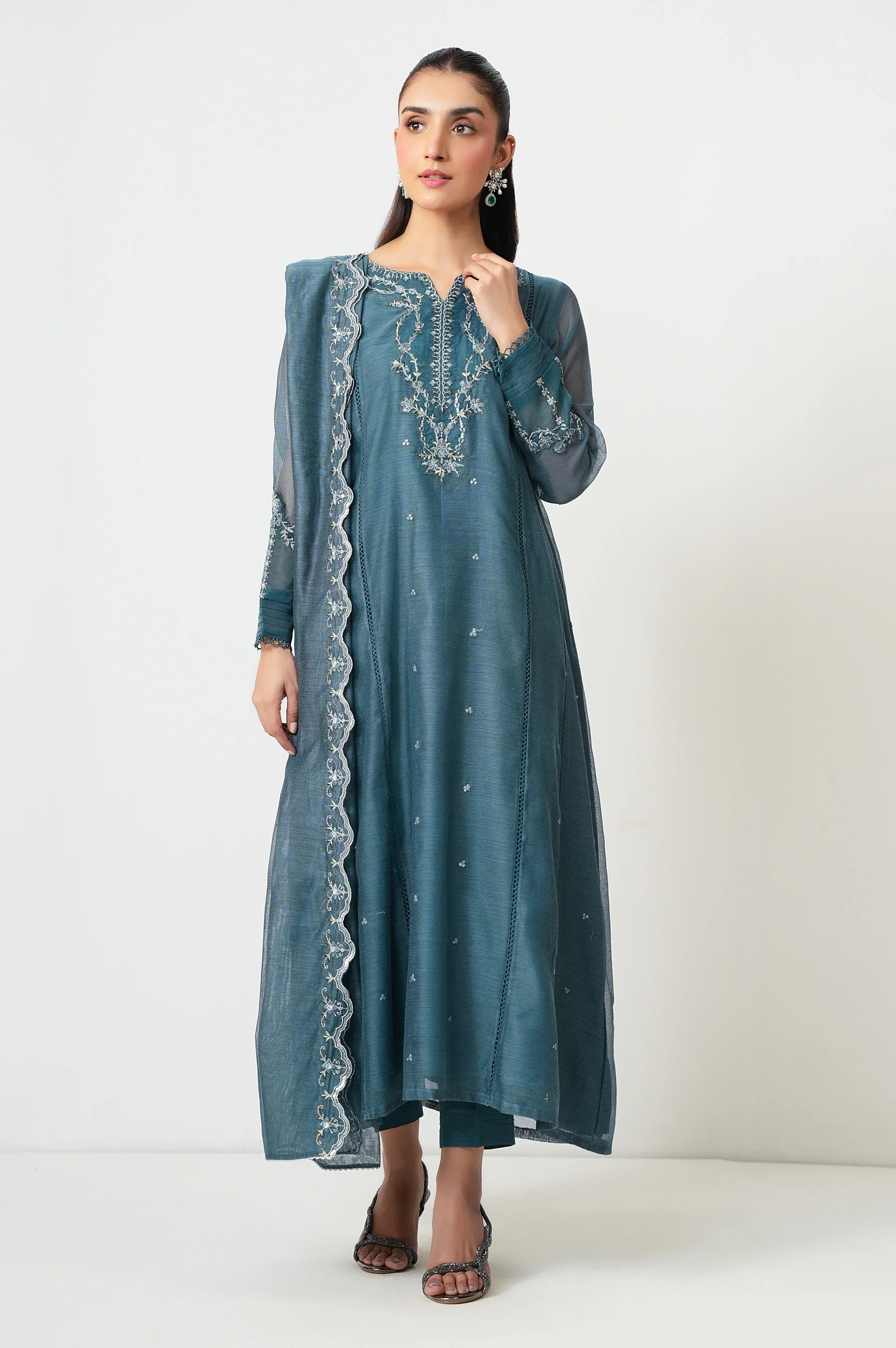 EMBROIDERED SUIT - Image 6