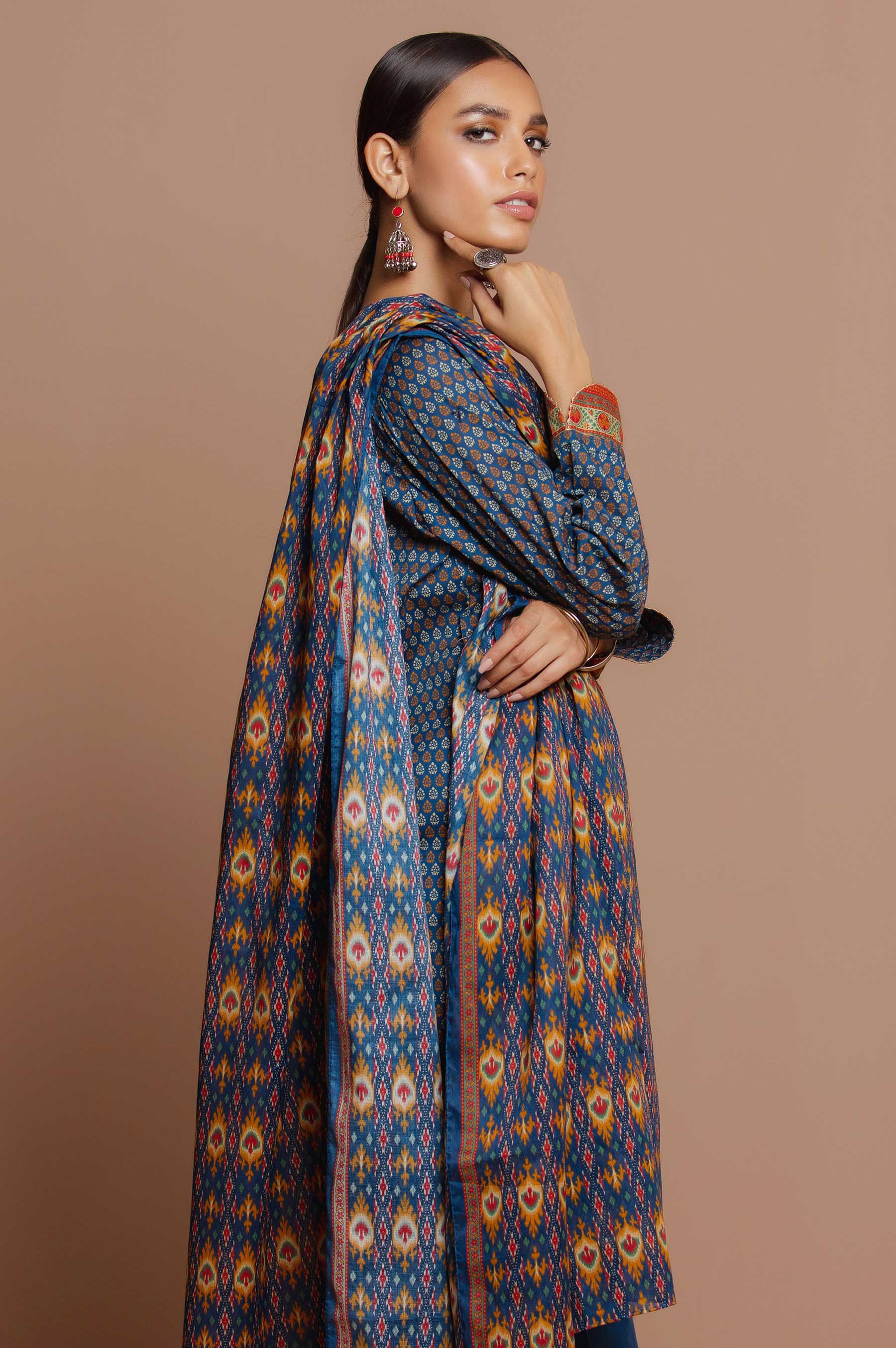 Stitched 3 Piece Embroidered Lawn Suit - Image 4