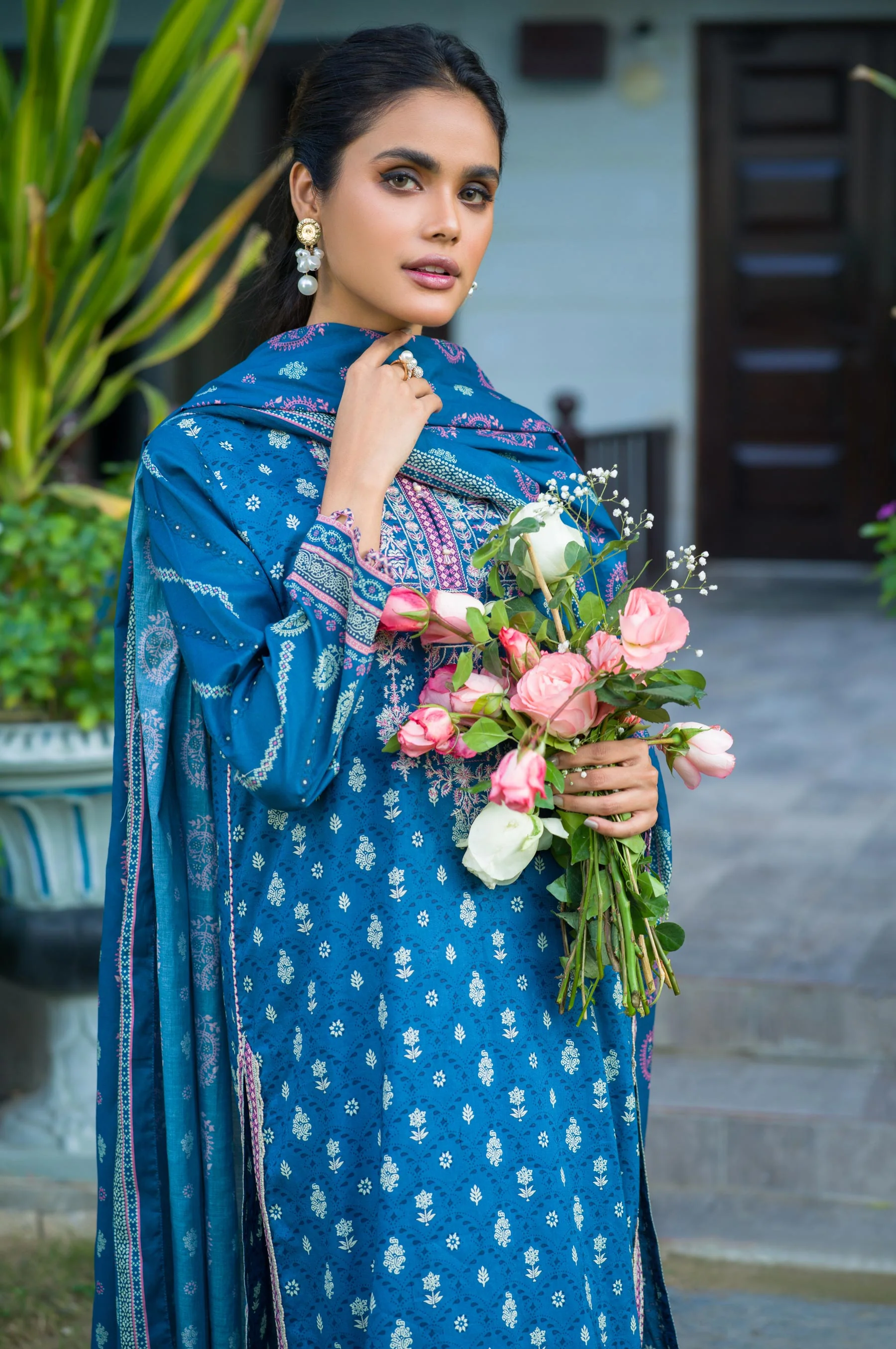 Stitched 3 Piece Embroidered Lawn Suit - Image 5