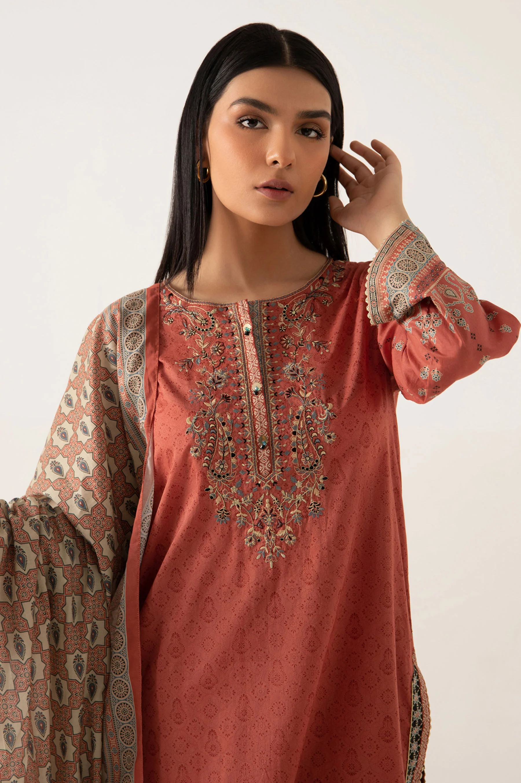 Stitched 3 Piece Embroidered Lawn Suit - Image 6