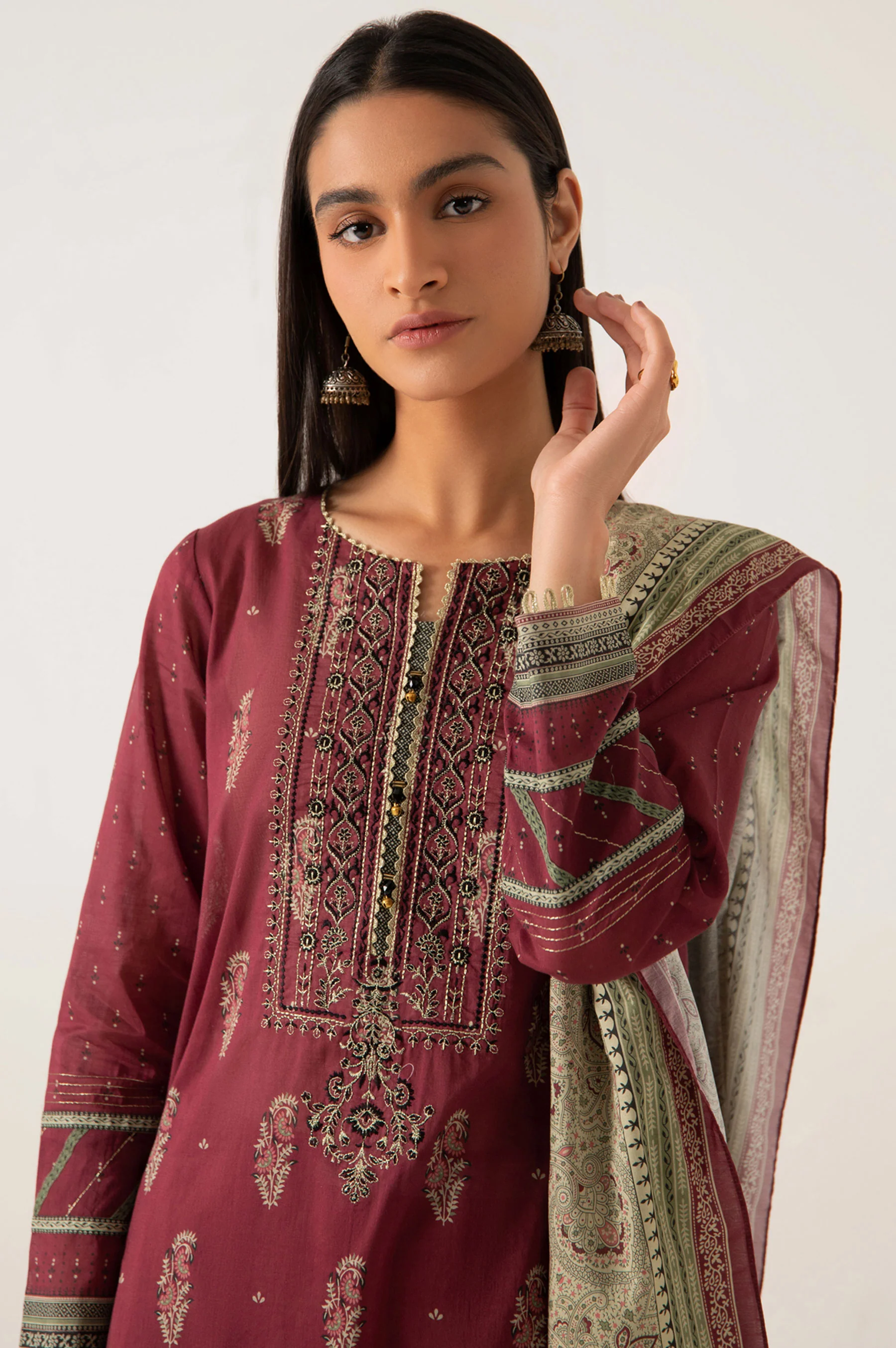 Stitched 3 Piece Embroidered Slub Lawn Suit - Image 3