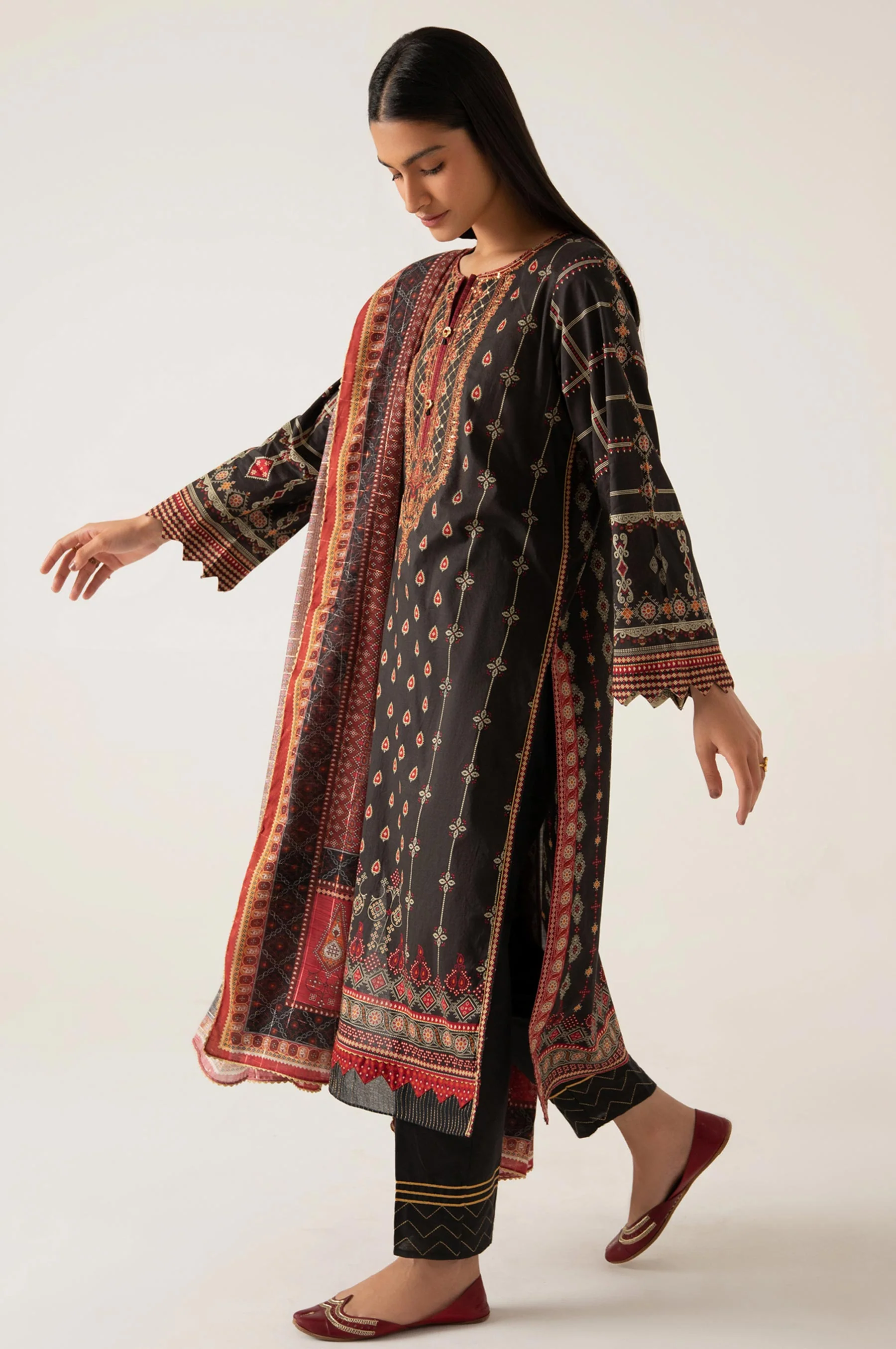 Stitched 3 Piece Embroidered Lawn shirt with Zari Organza Dupatta - Image 6