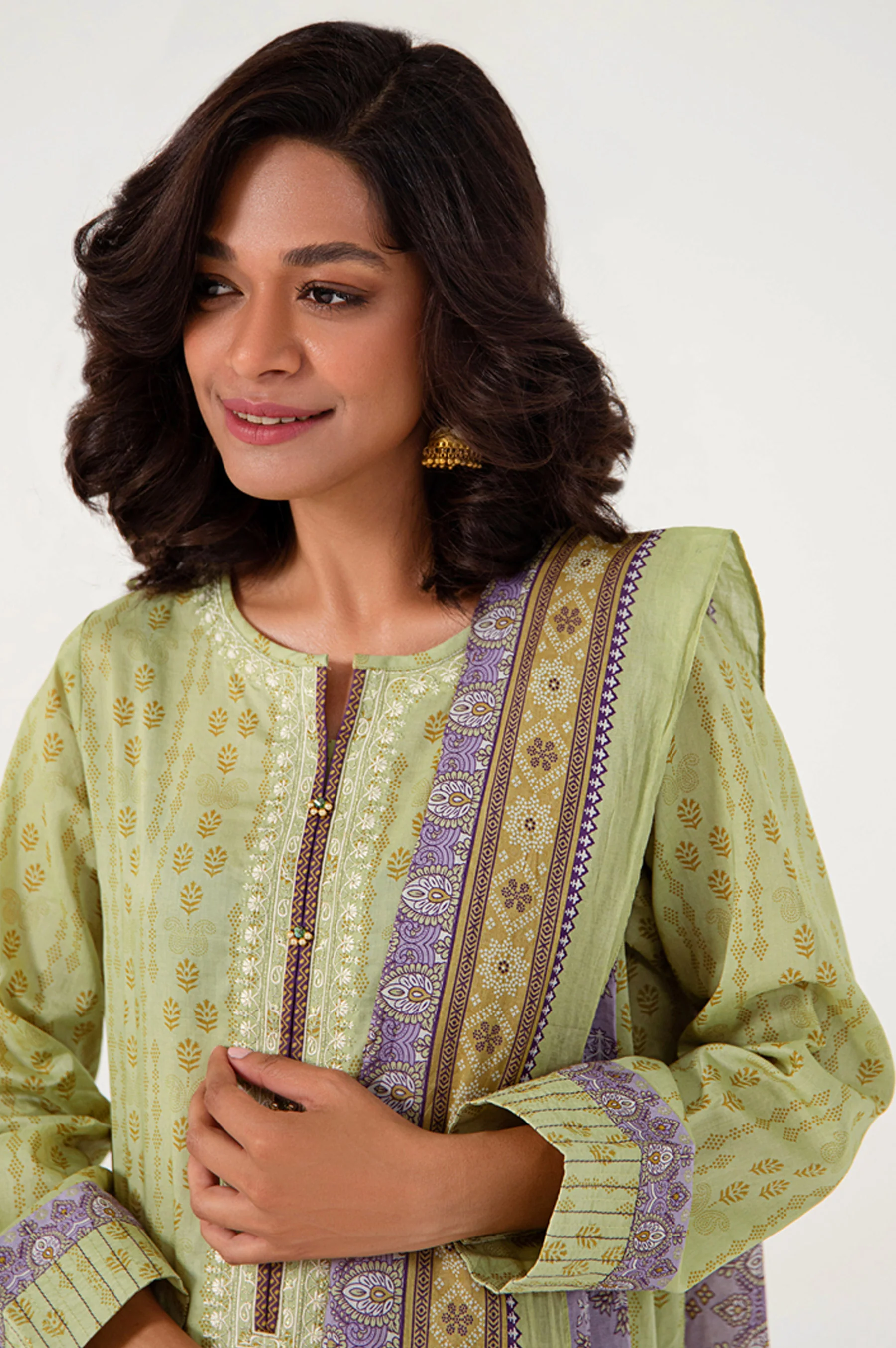 Stitched 3 Piece Embroidered Lawn Suit - Image 3