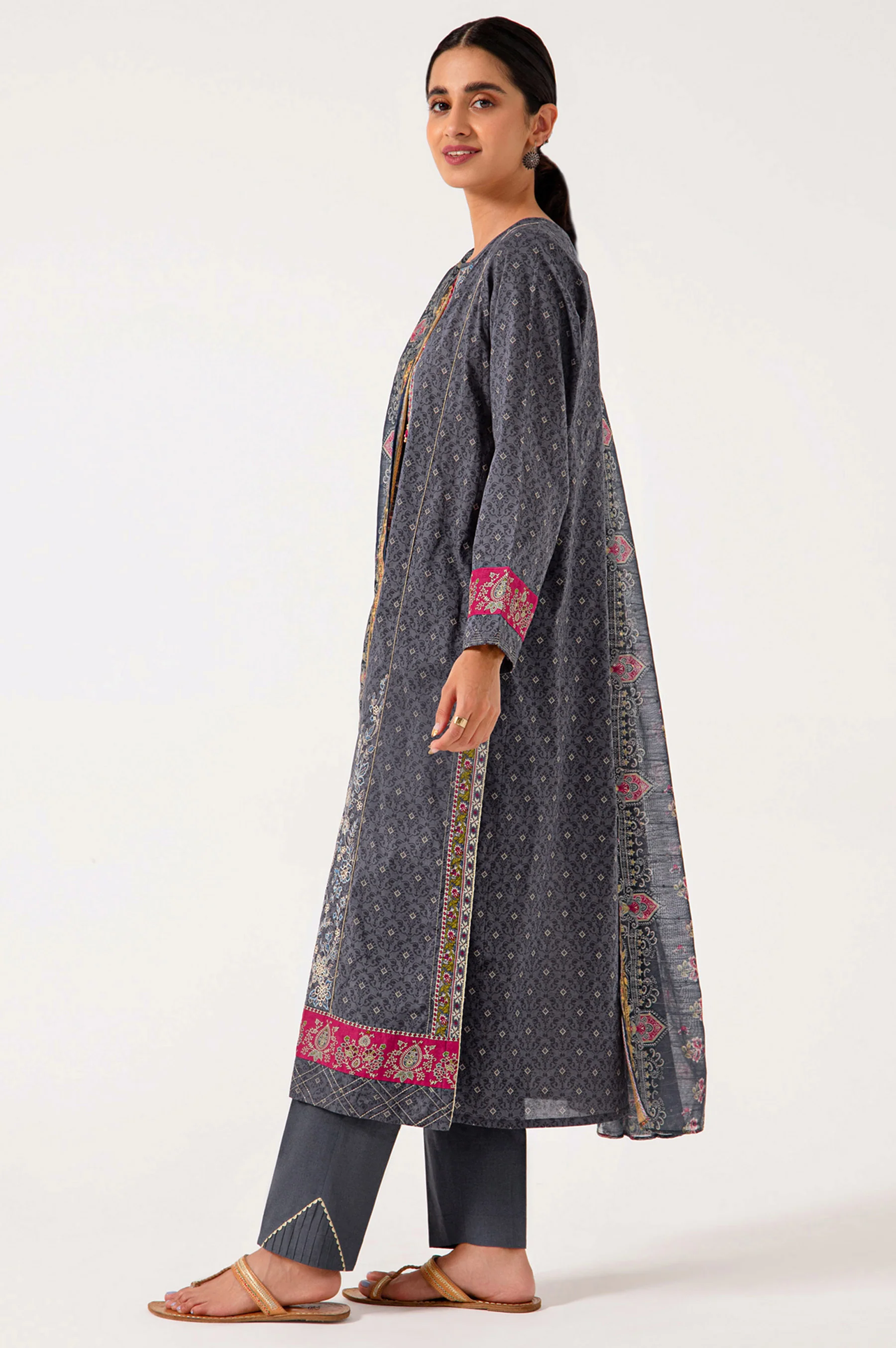 Stitched 3 Piece Embroidered Lawn with Sequins Zari Suit - Image 4