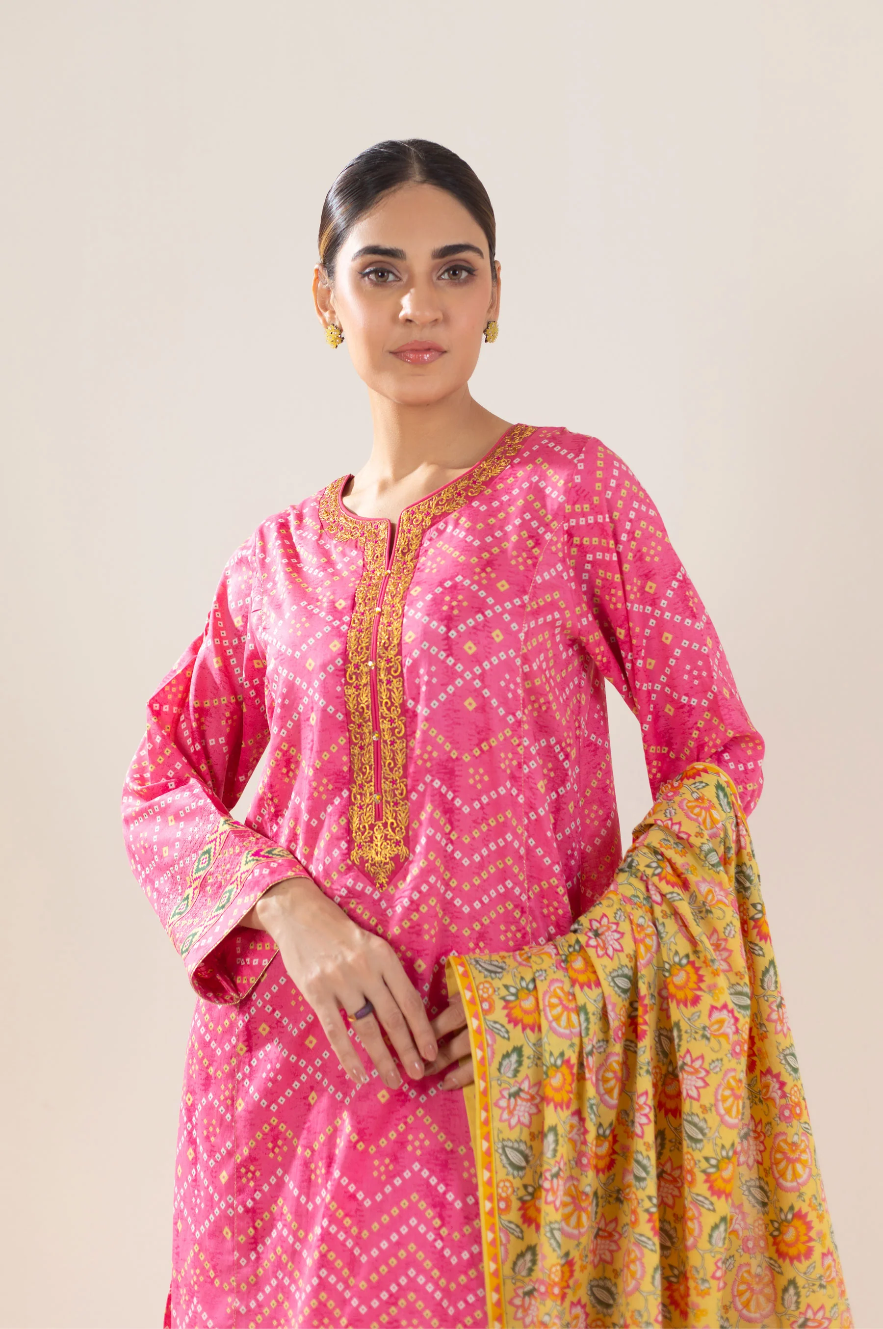 Stitched 3 Piece Embroidered Lawn Suit - Image 6