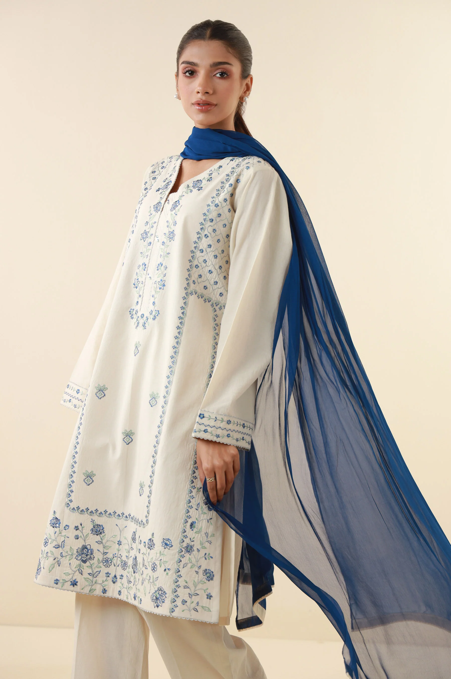 Stitched 3 Piece Embroidered Lawn Suit - Image 4