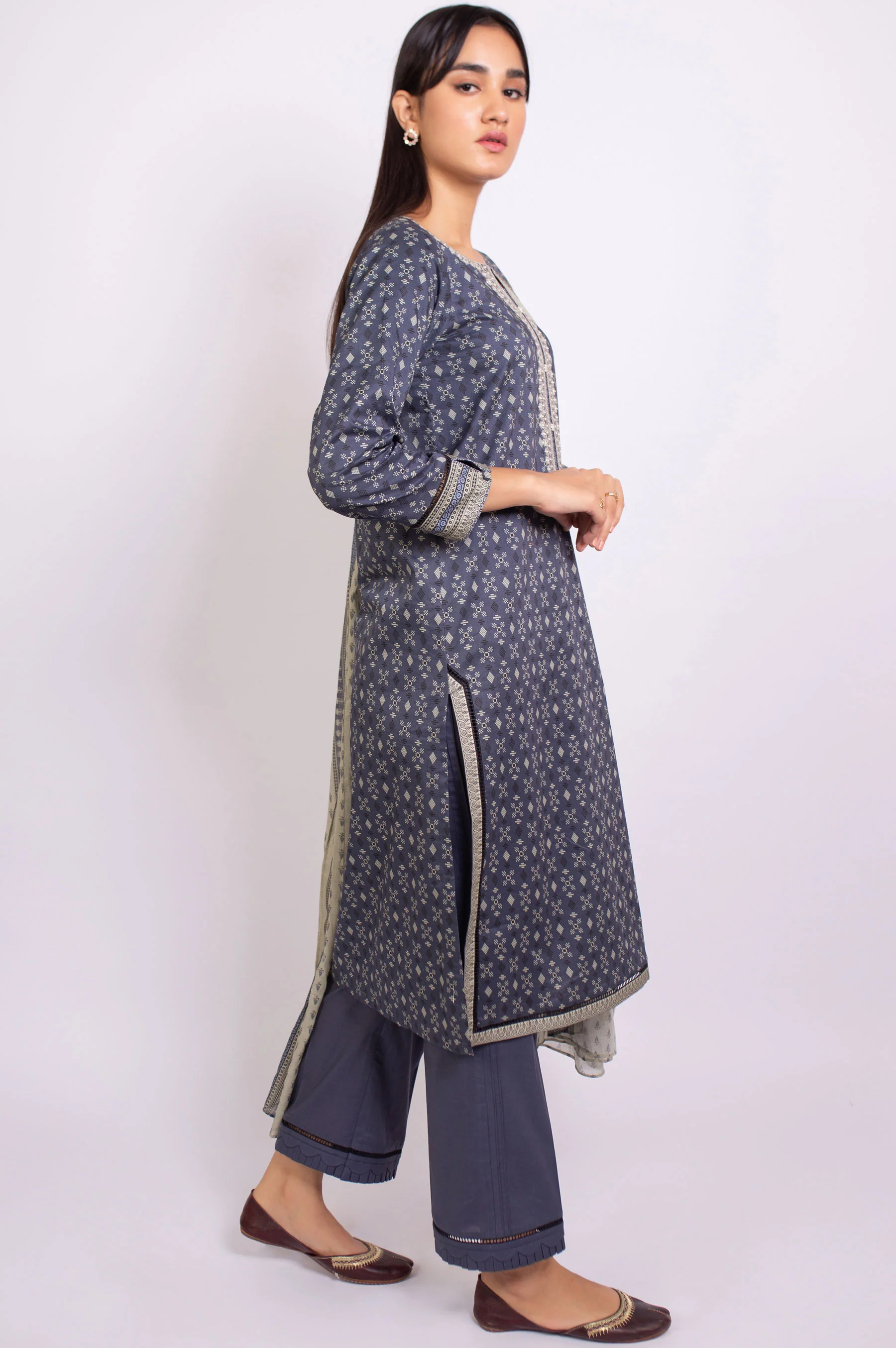 Stitched 3 Piece Embroidered Linen Viscose Suit - Image 3