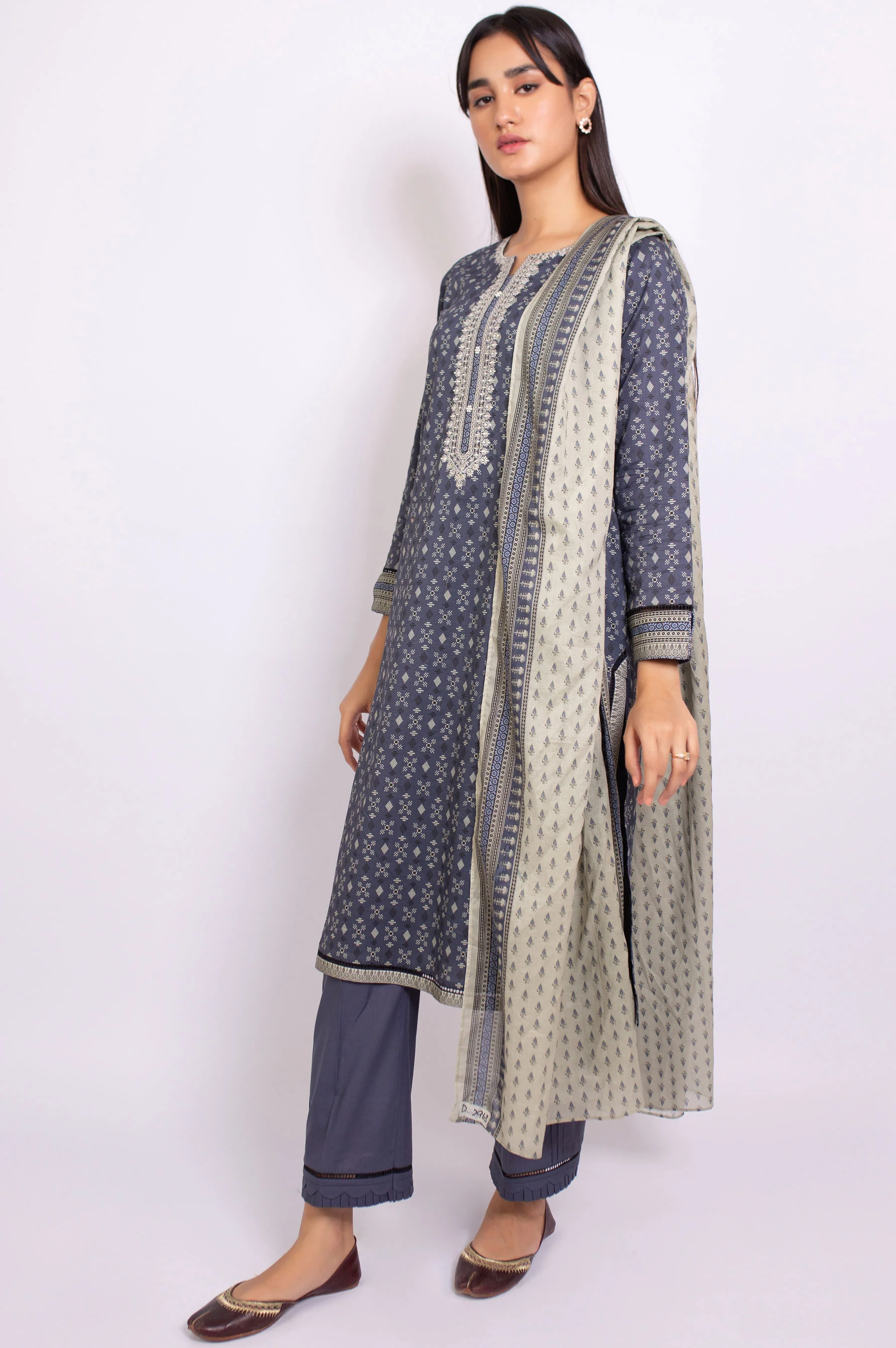 Stitched 3 Piece Embroidered Linen Viscose Suit - Image 4