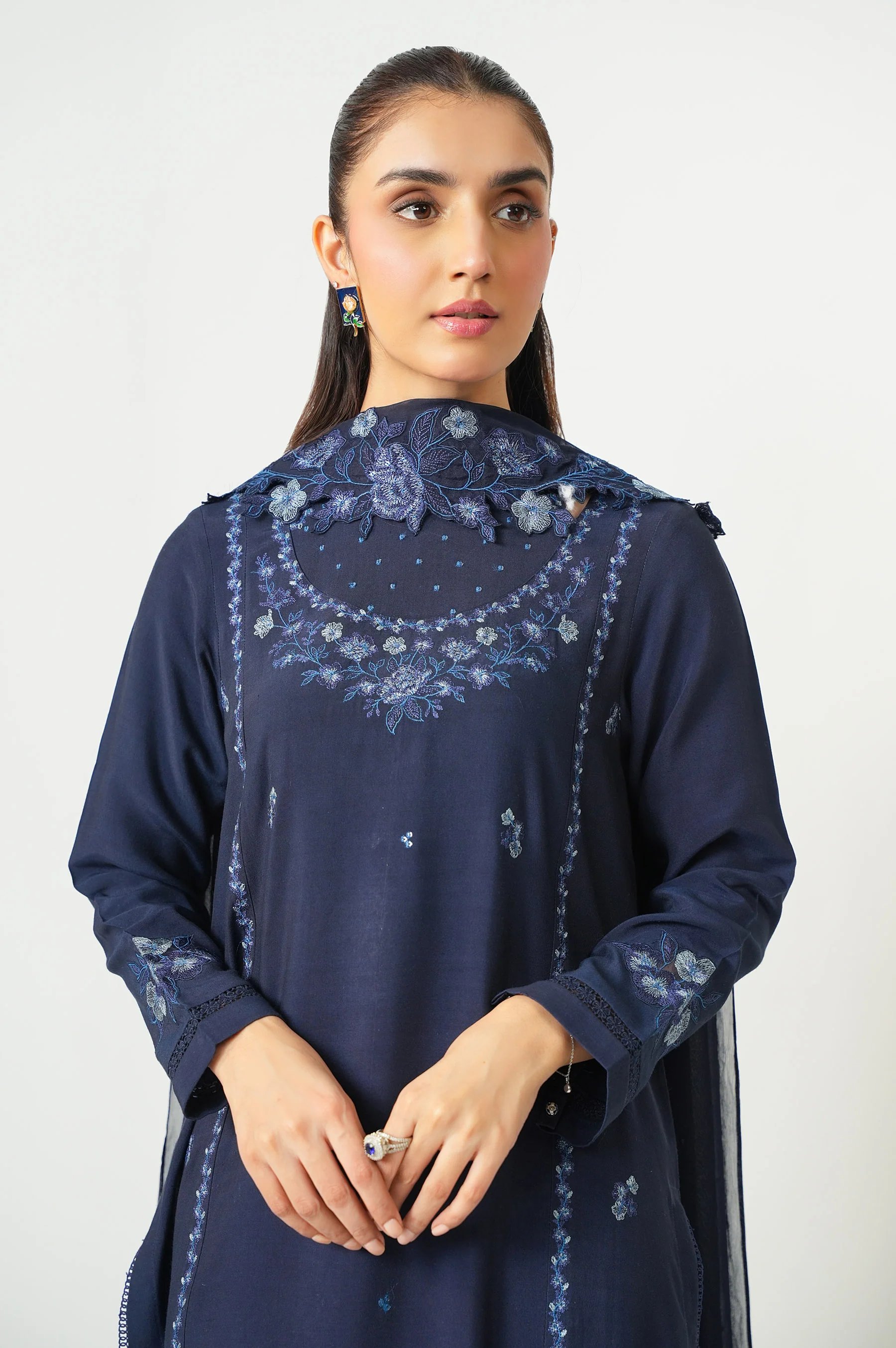 Stitched 3 Piece Embroidered Oak Silk Suit - Image 2