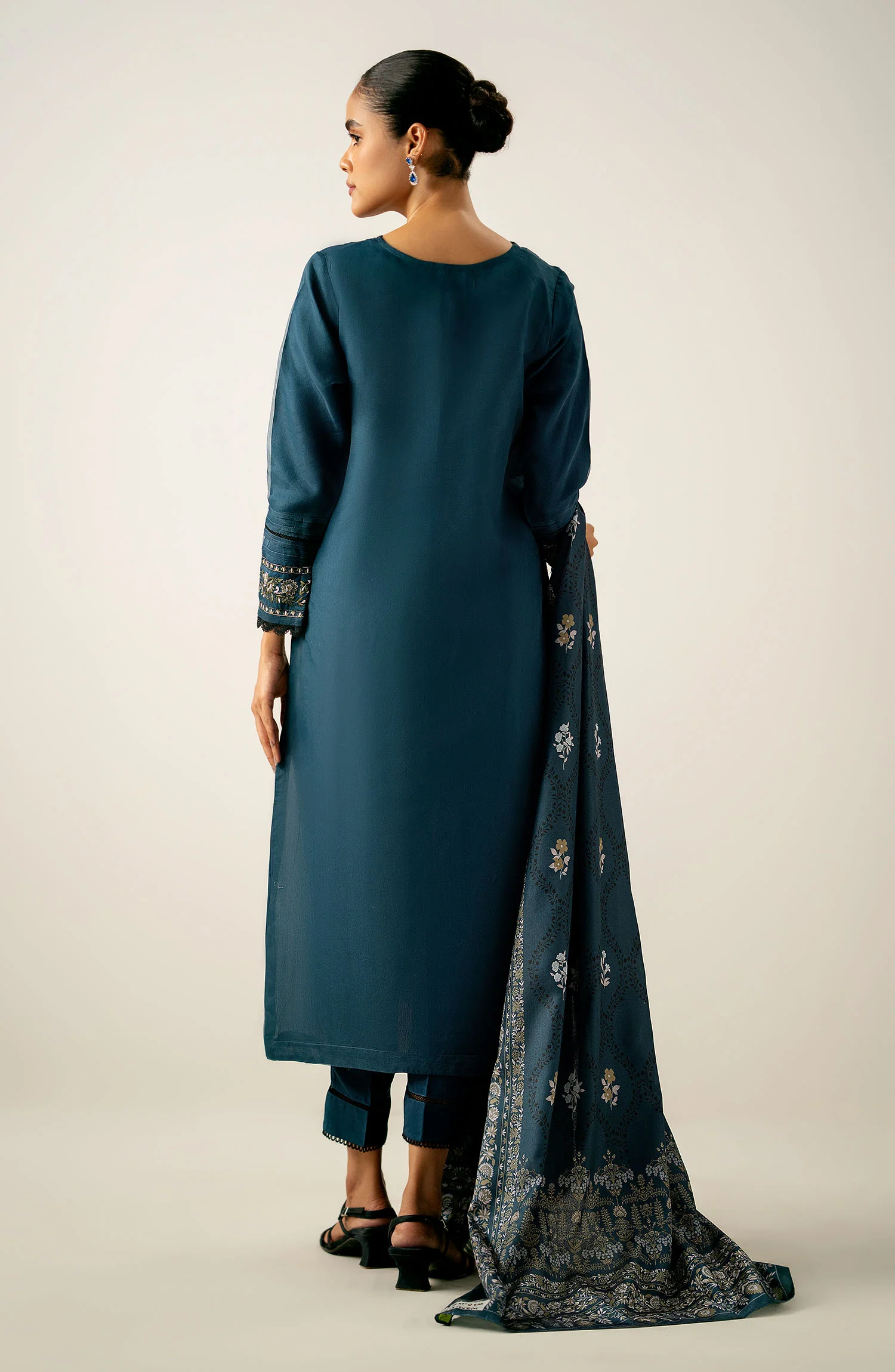 Stitched 3 Piece Embroidered Organza Suit - Image 6