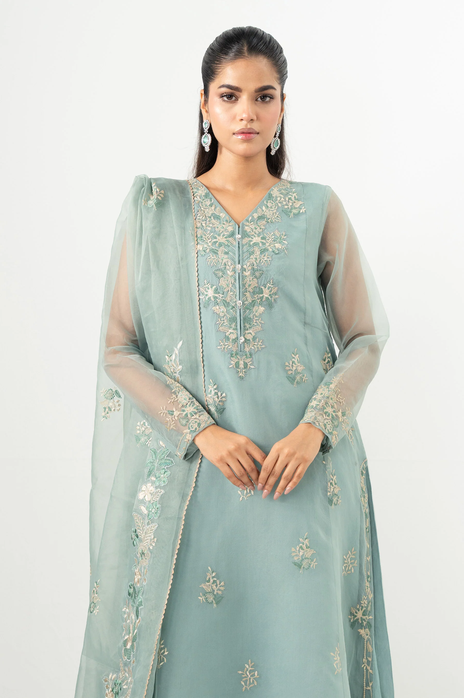 EMBROIDERED SUIT - Image 2