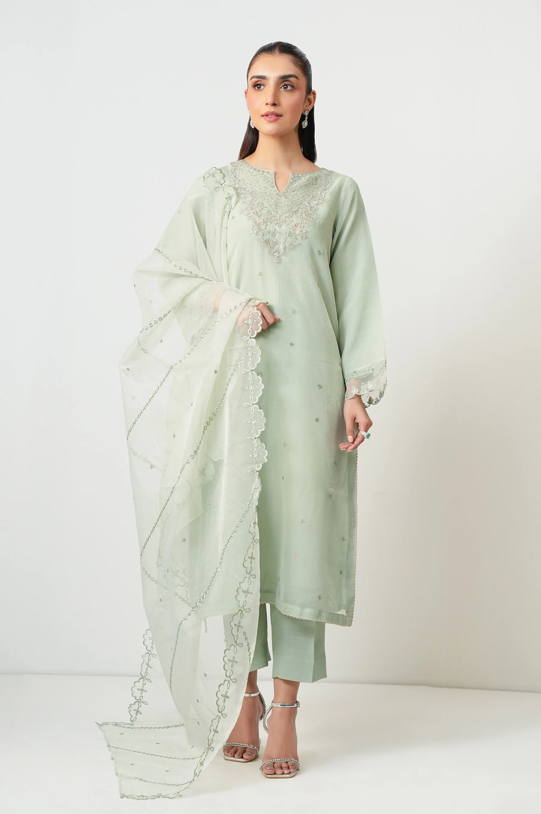 EMBROIDERED SUIT - Image 5