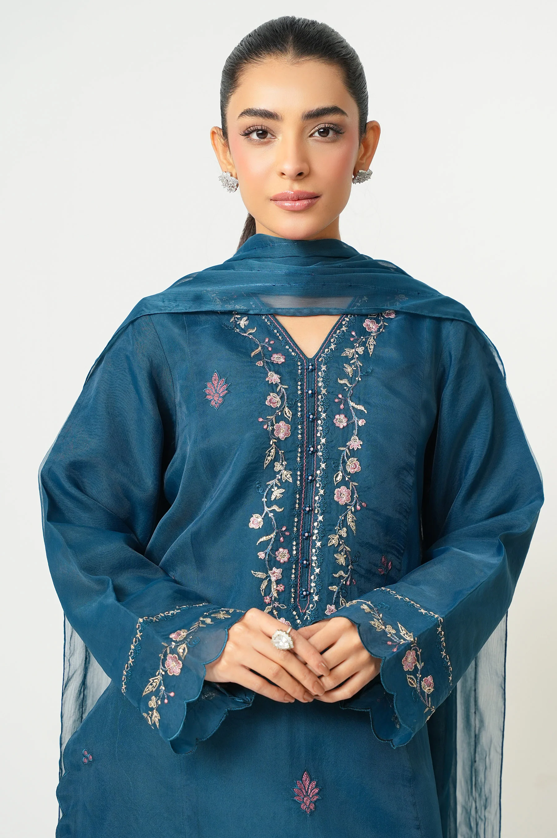 EMBROIDERED SUIT - Image 6