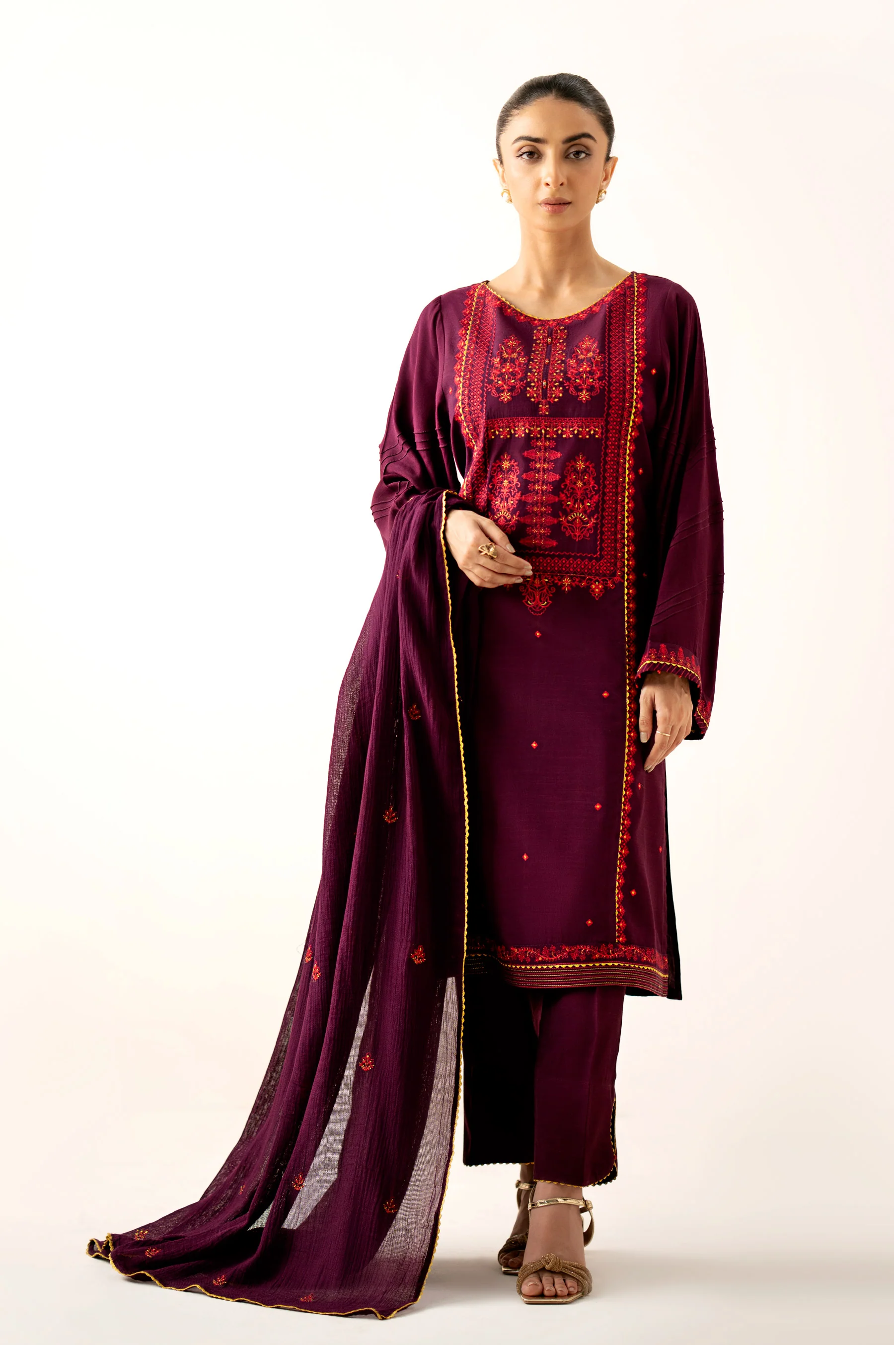 EMBROIDERED SUIT - Image 5