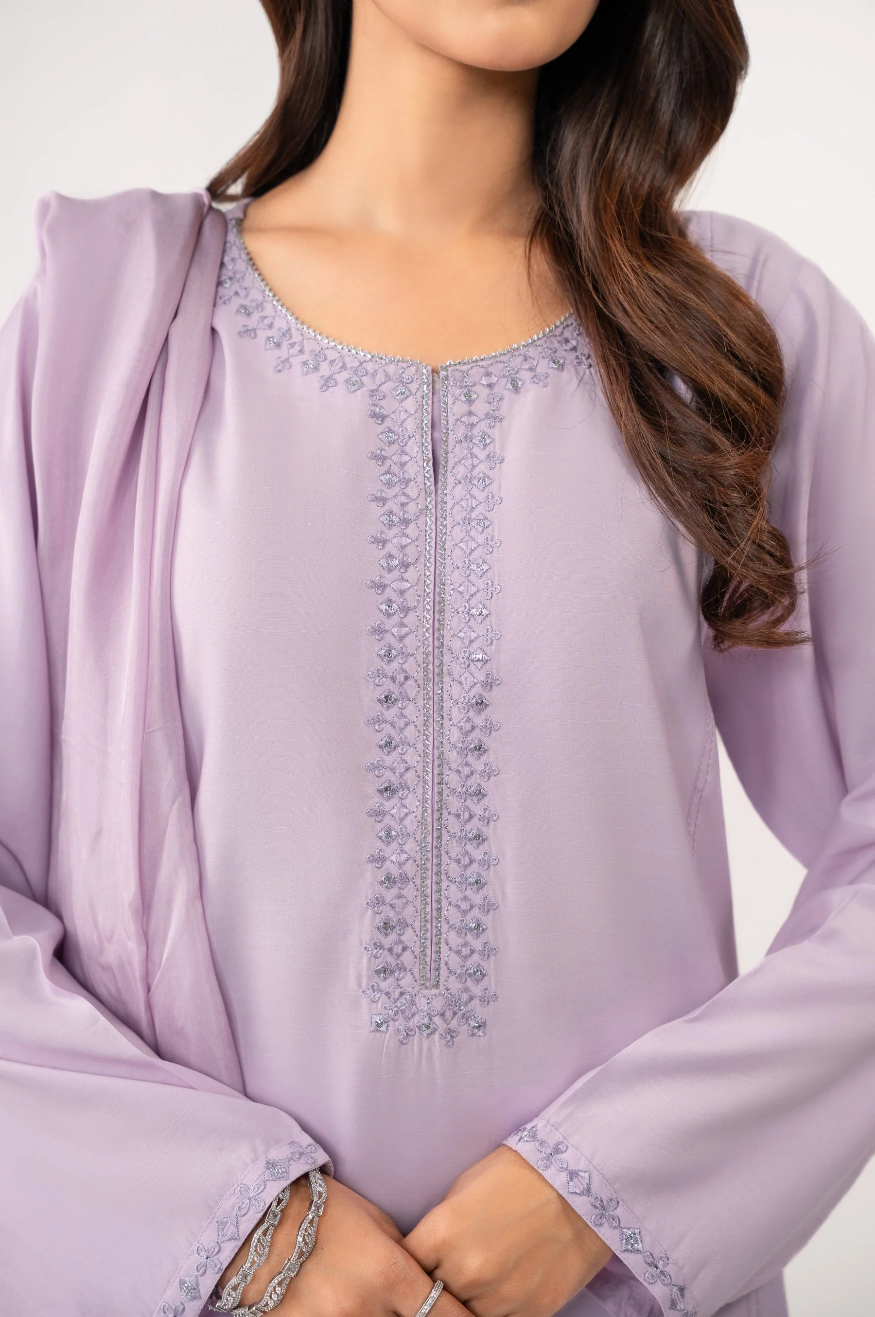 STITCHED EMBROIDERED RAW SILK SUIT (FACTORY E-OUTLET) - Image 3