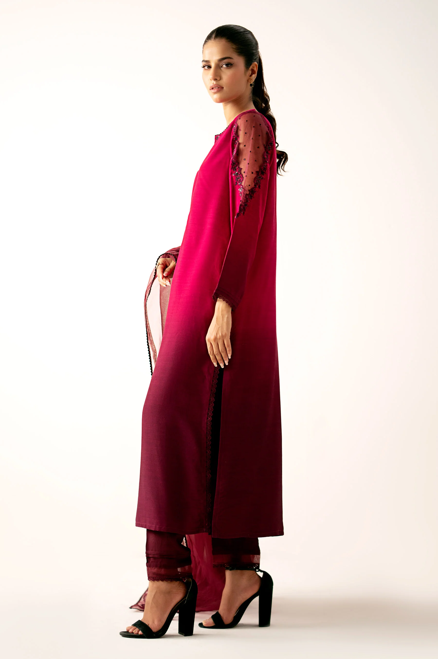 EMBROIDERED SUIT - Image 5