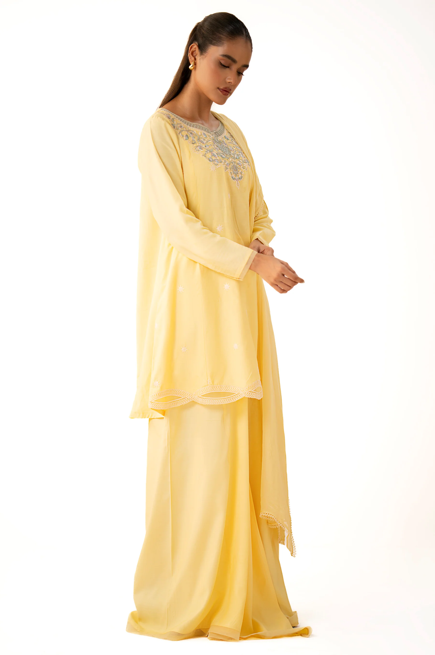 EMBROIDERED SUIT - Image 2
