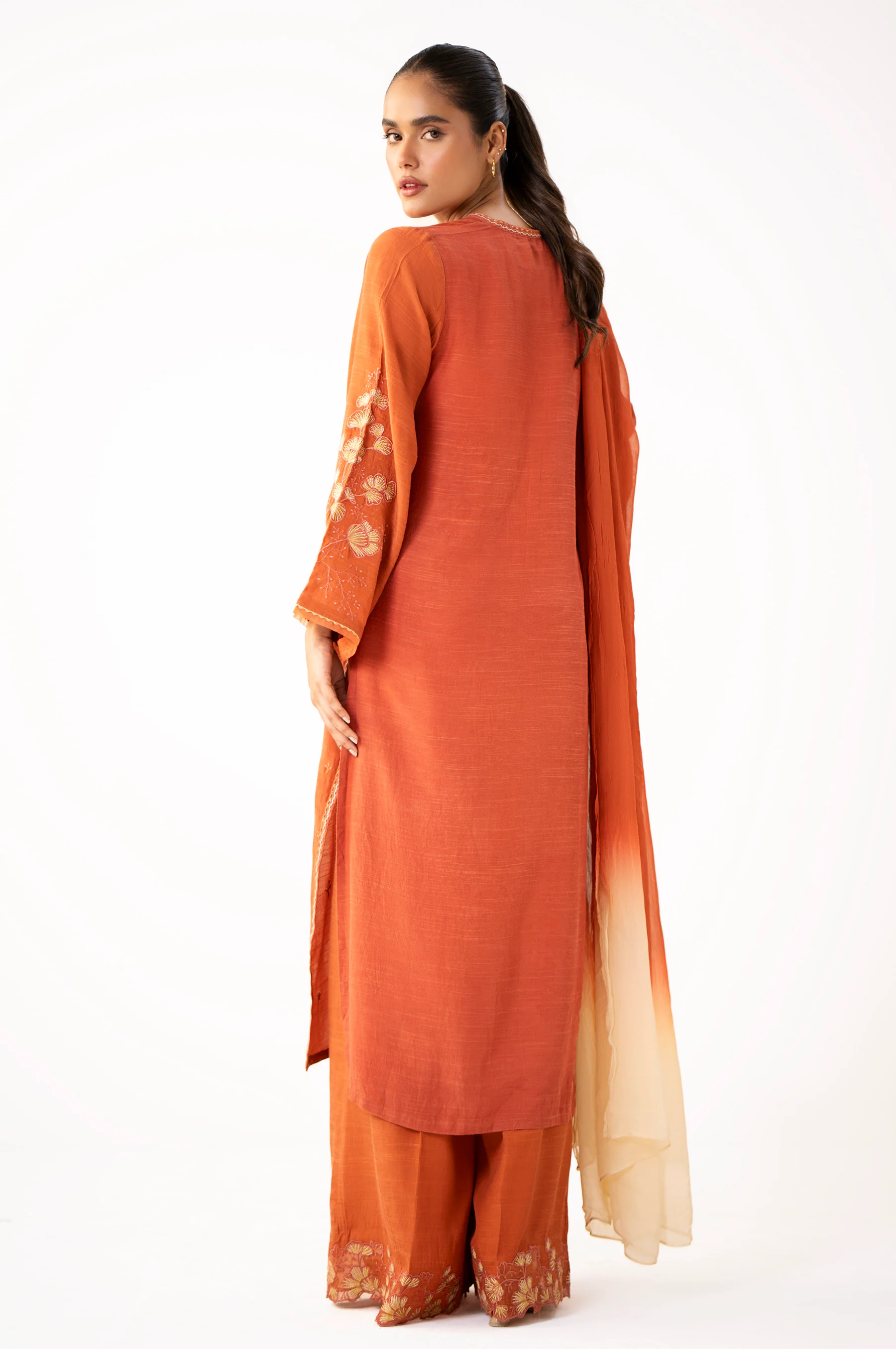 EMBROIDERED SUIT - Image 5