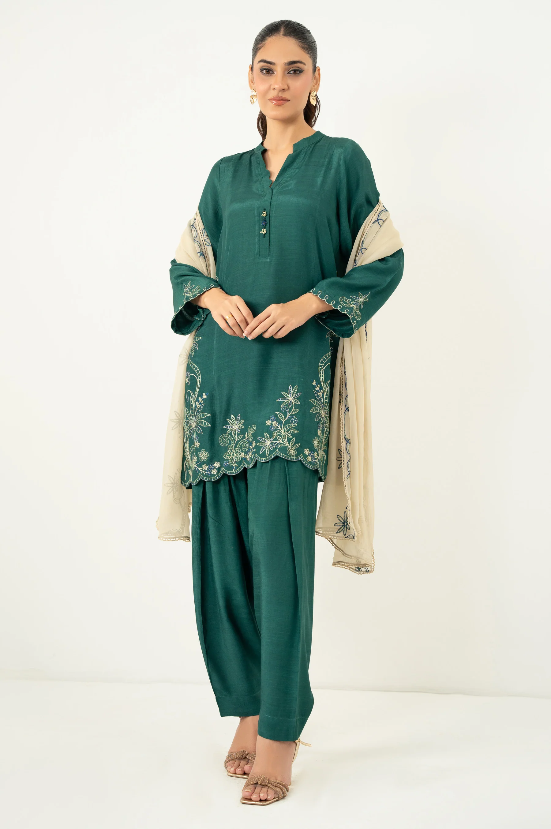 EMBROIDERED SUIT - Image 6