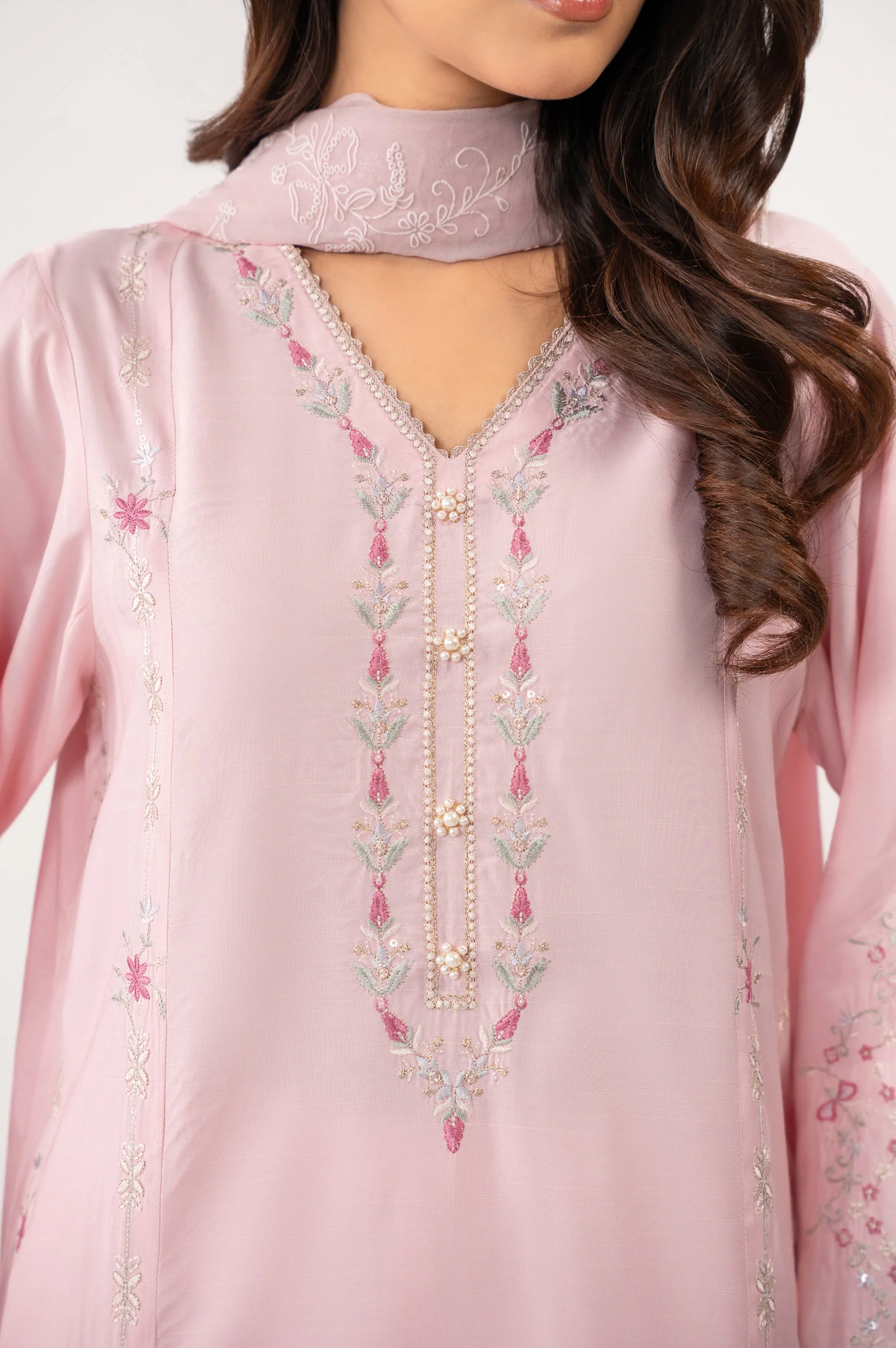 EMBROIDERED SUIT - Image 2