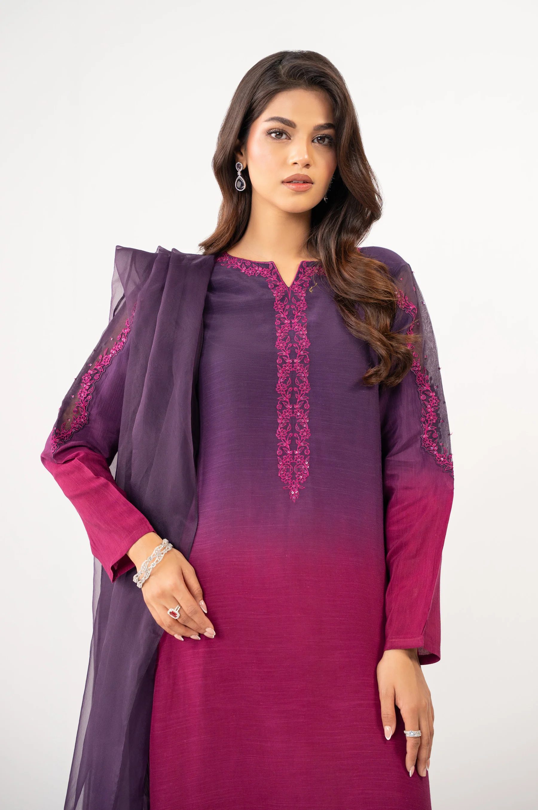 EMBROIDERED SUIT - Image 4
