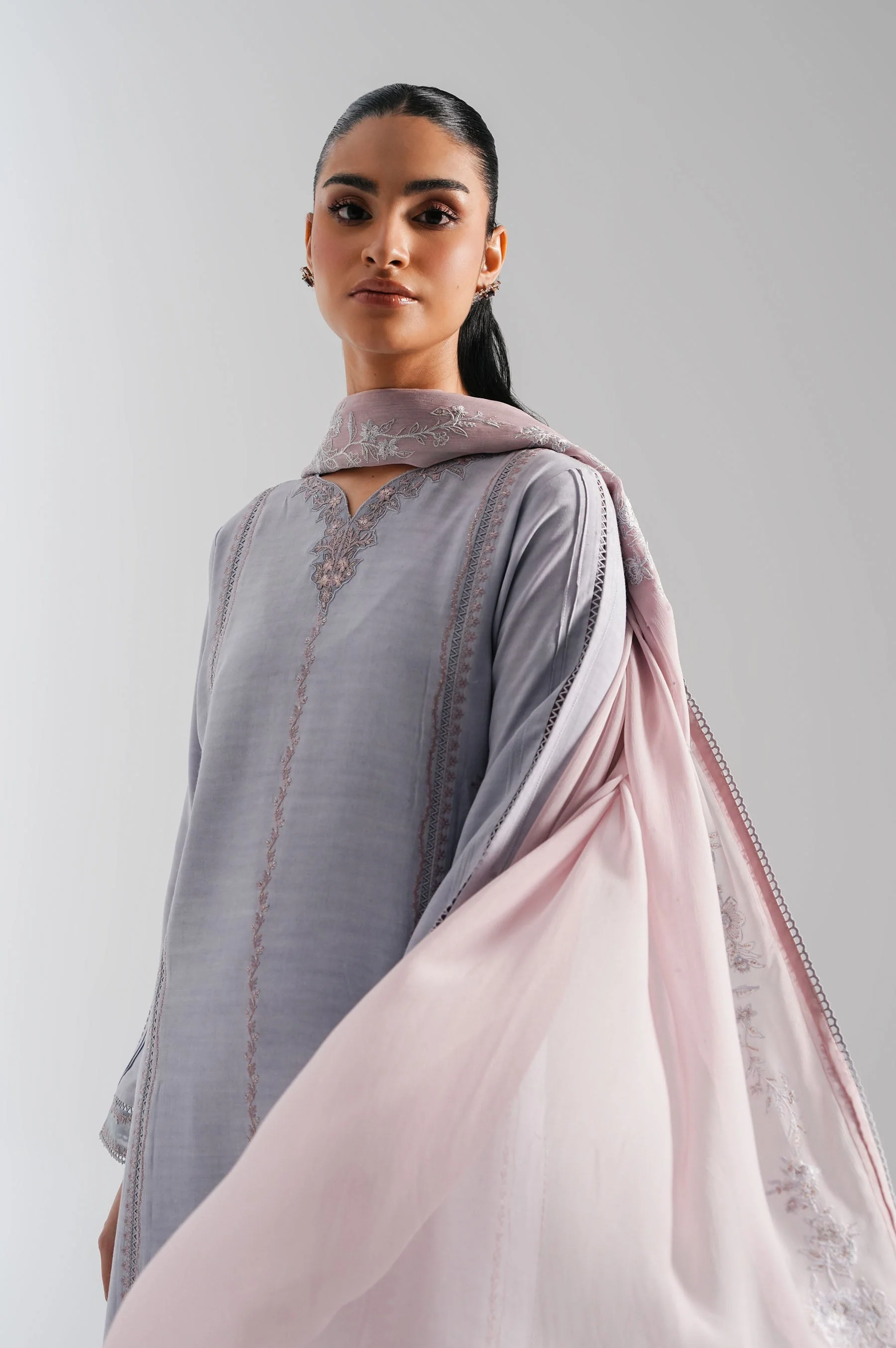 STITCHED EMBROIDERED RAW SILK SUIT (FACTORY E-OUTLET) - Image 9