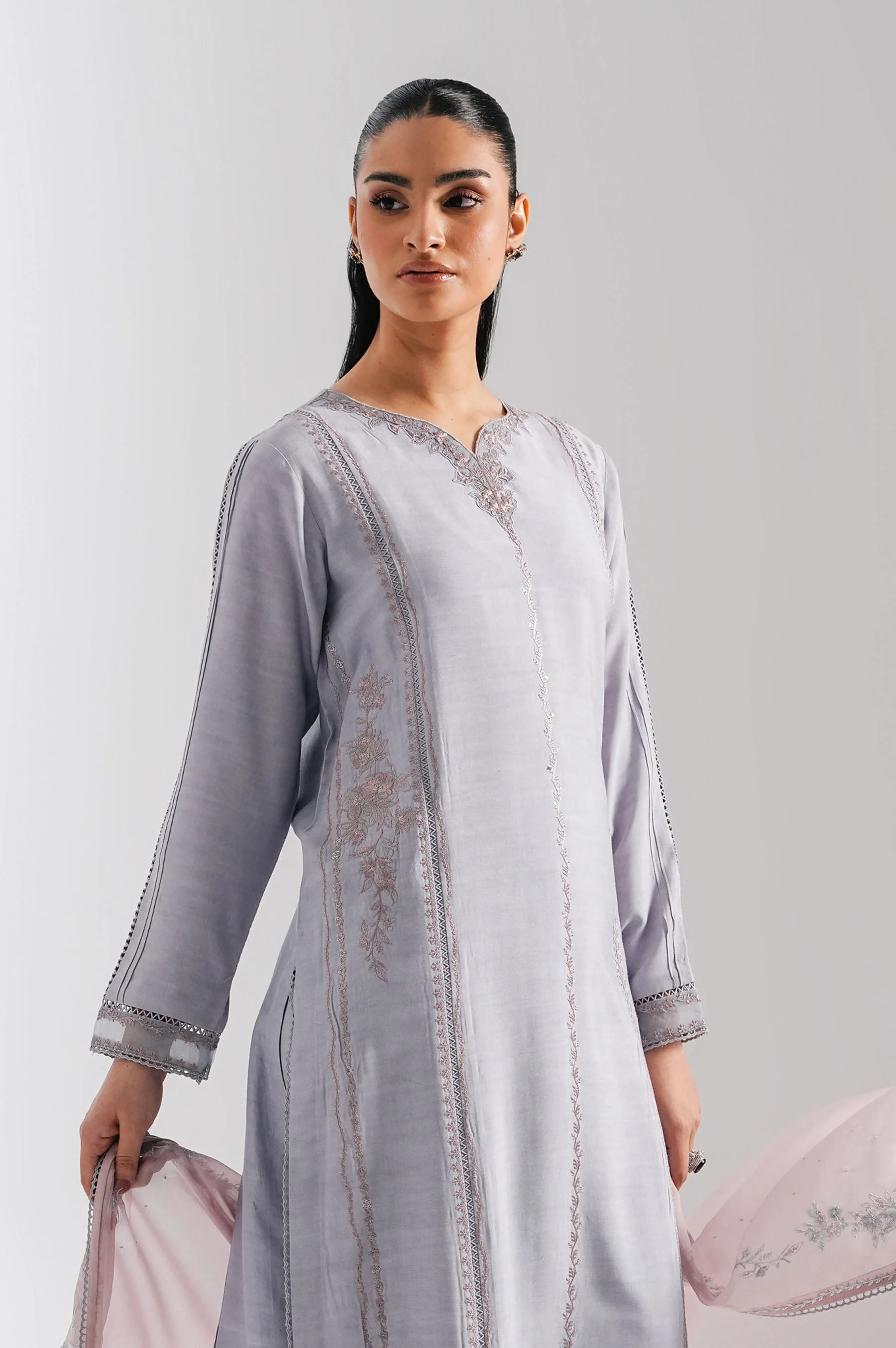 STITCHED EMBROIDERED RAW SILK SUIT - Image 12
