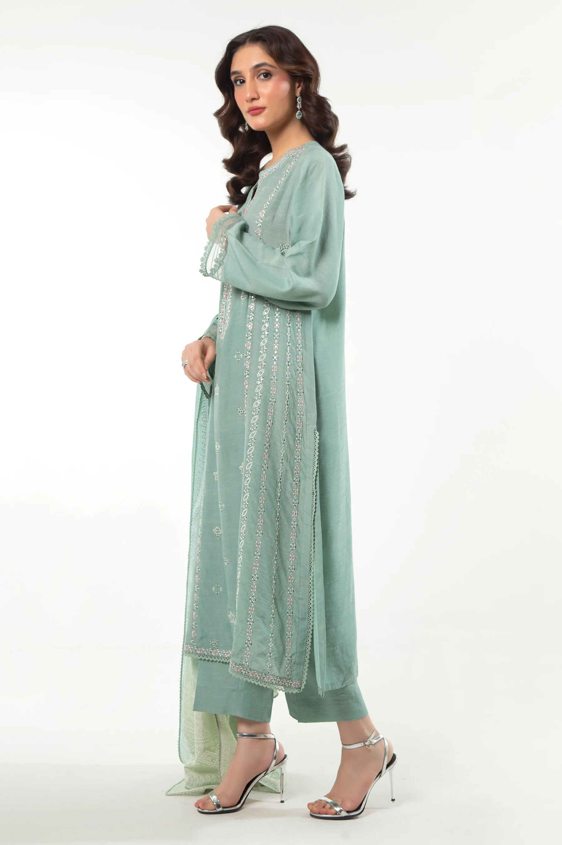 EMBROIDERED SUIT - Image 3