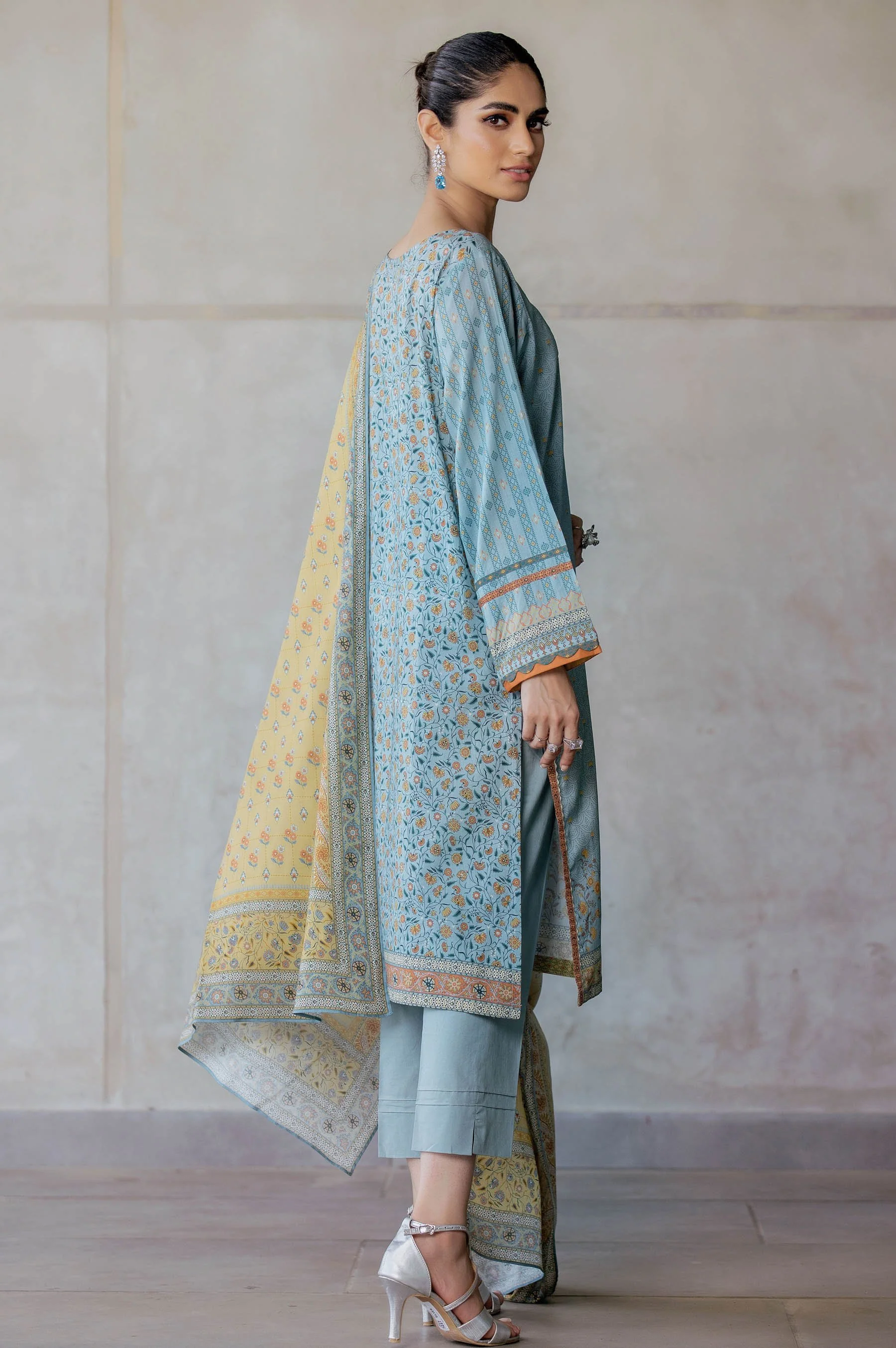 Stitched 3 Piece Embroidered Slub Lawn Suit - Image 2