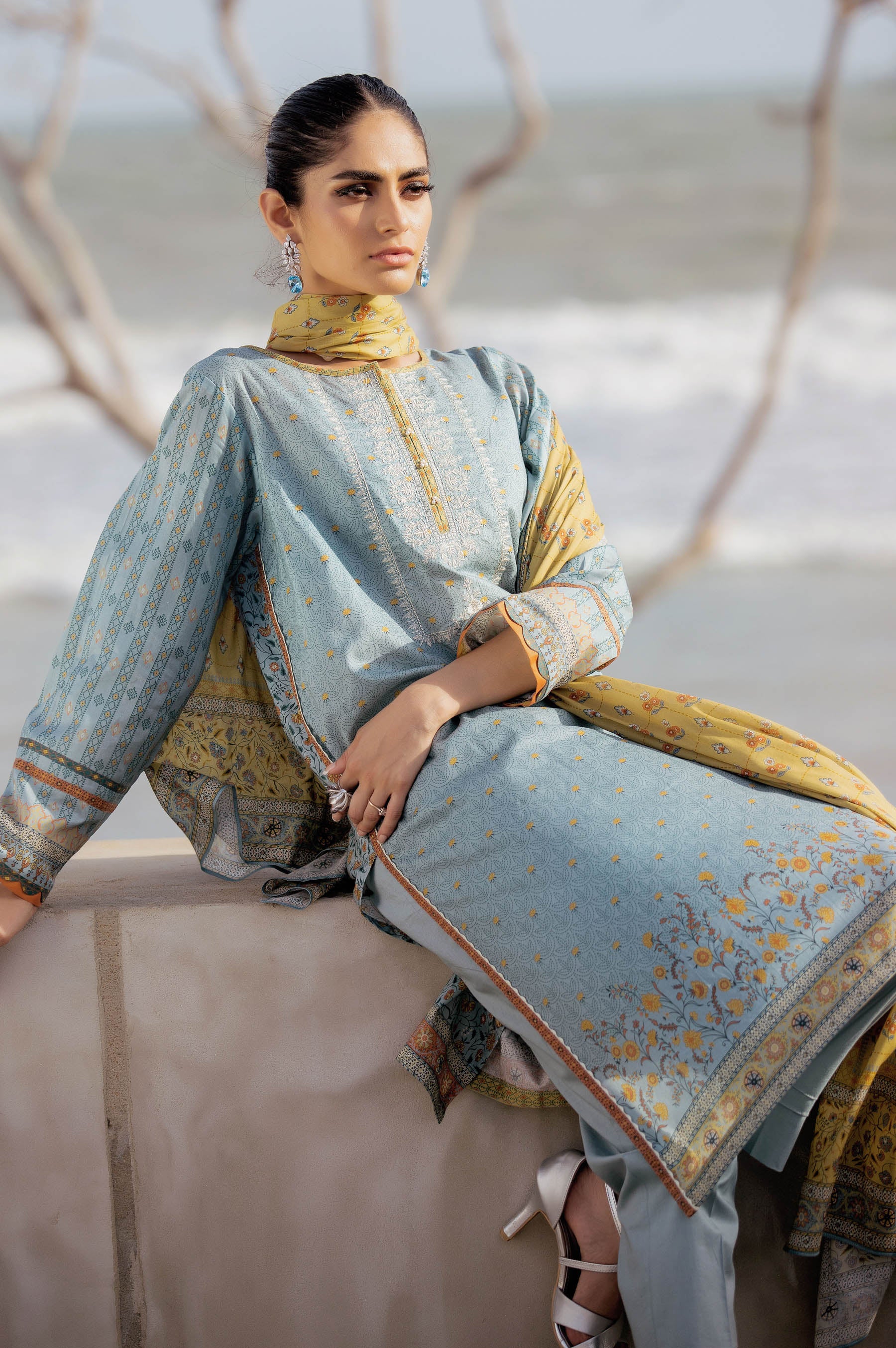 Stitched 3 Piece Embroidered Slub Lawn Suit - Image 5