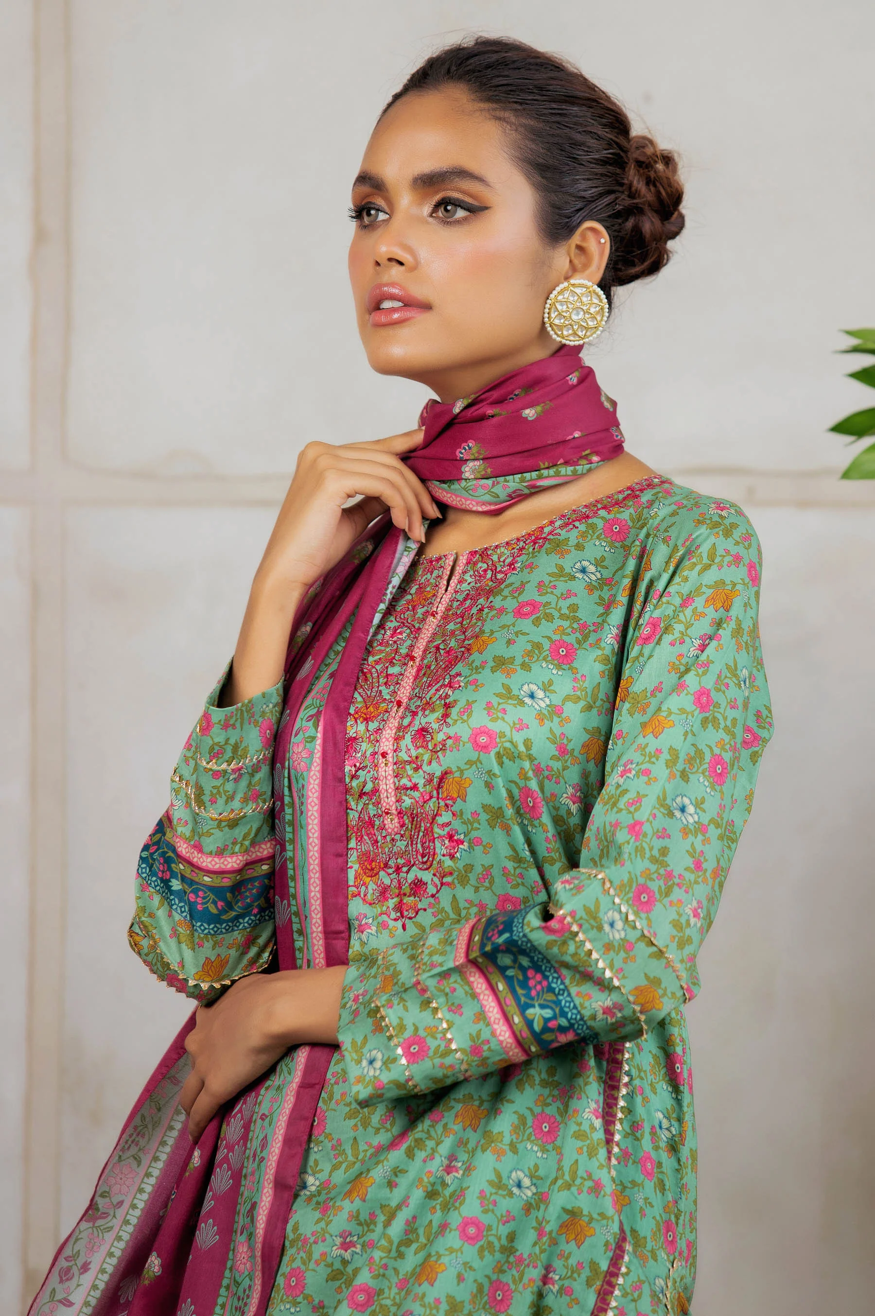 Stitched 3 Piece Embroidered Slub Lawn Suit - Image 3