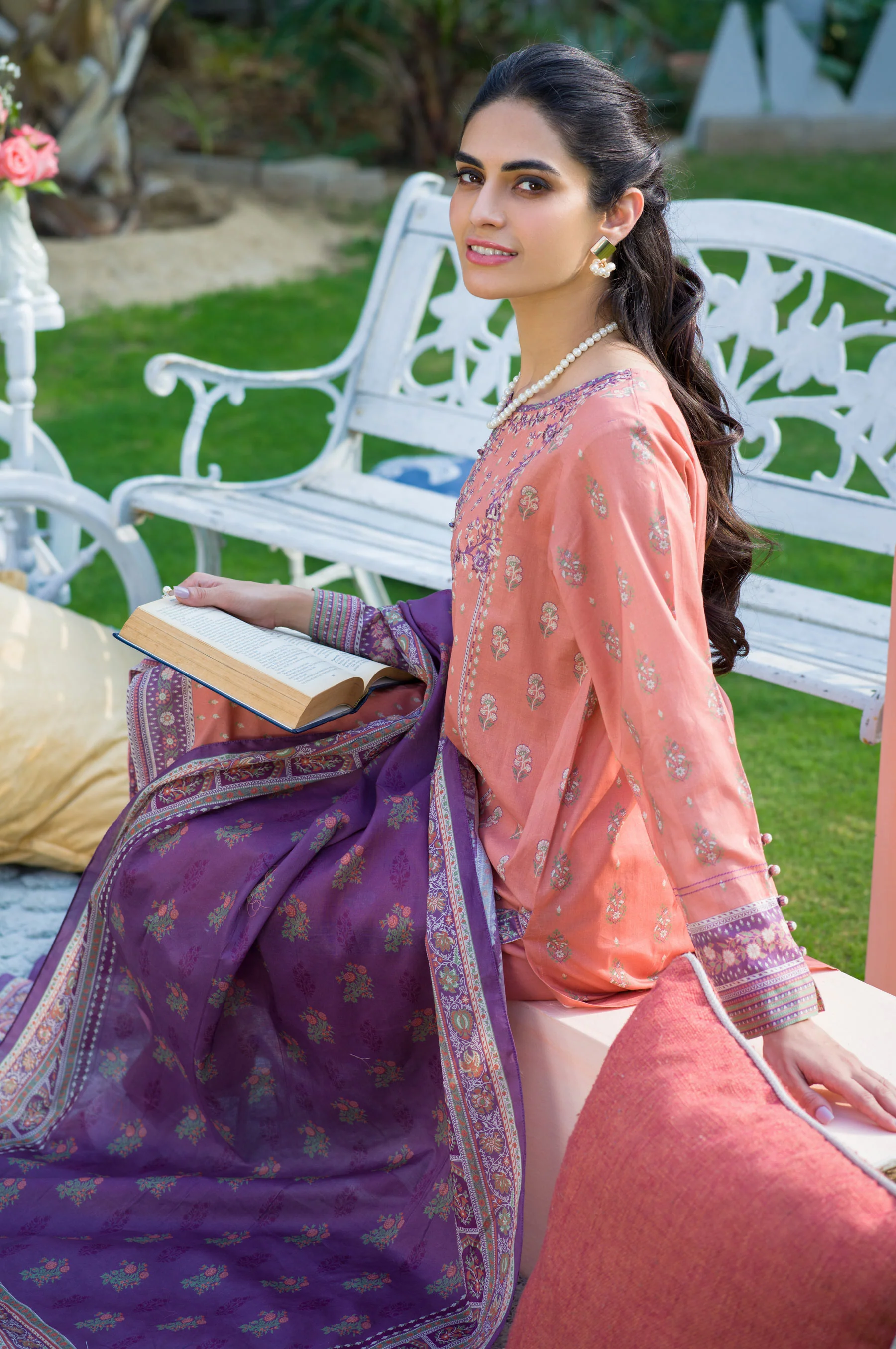 Stitched 3 Piece Embroidered Slub Lawn Suit - Image 4