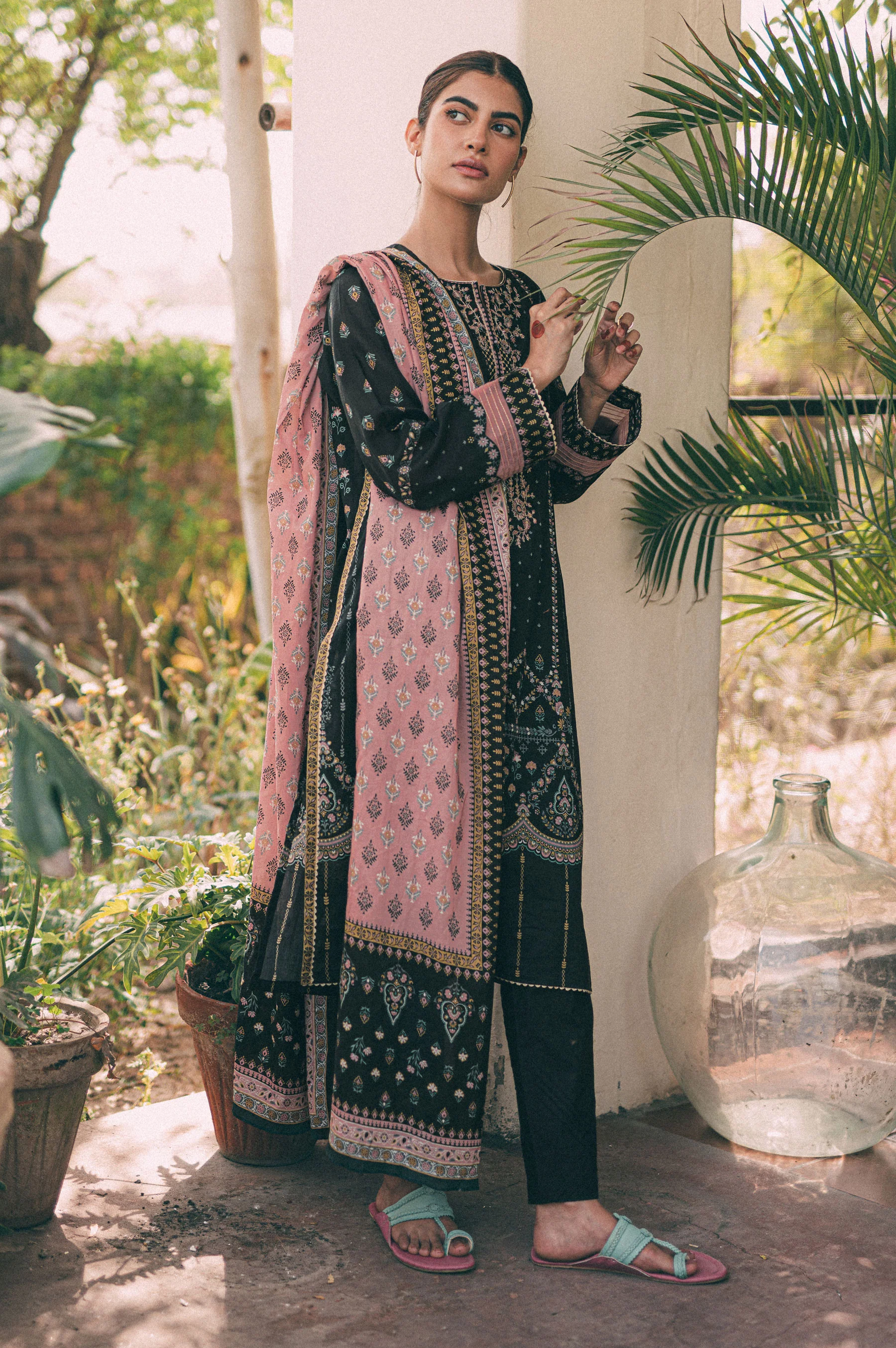 Stitched 3 Piece Embroidered Slub Lawn Suit - Image 2