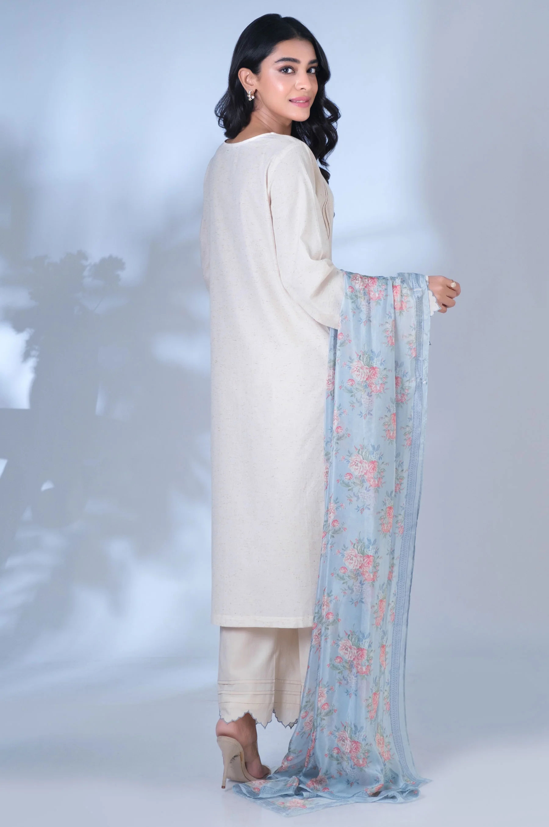 Stitched 3 Piece Embroidered Suit - Image 4