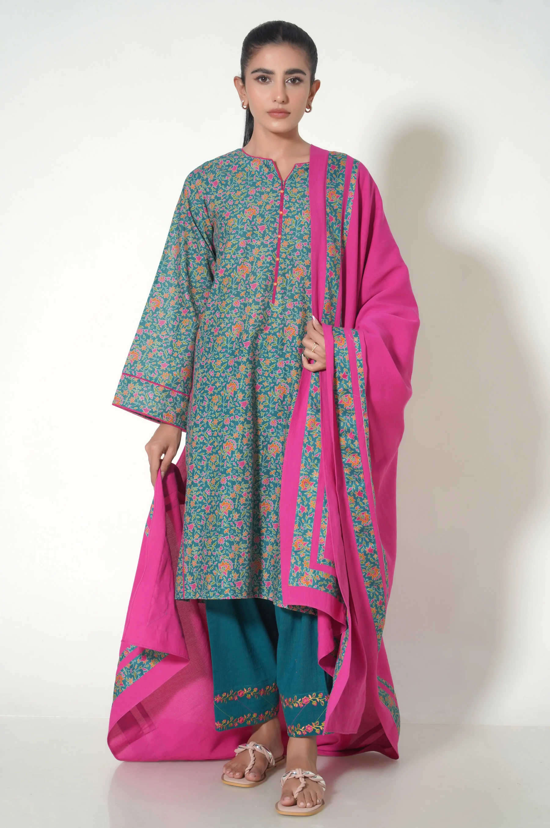 Stitched 3 Piece Printed Cottle Suit - Image 5
