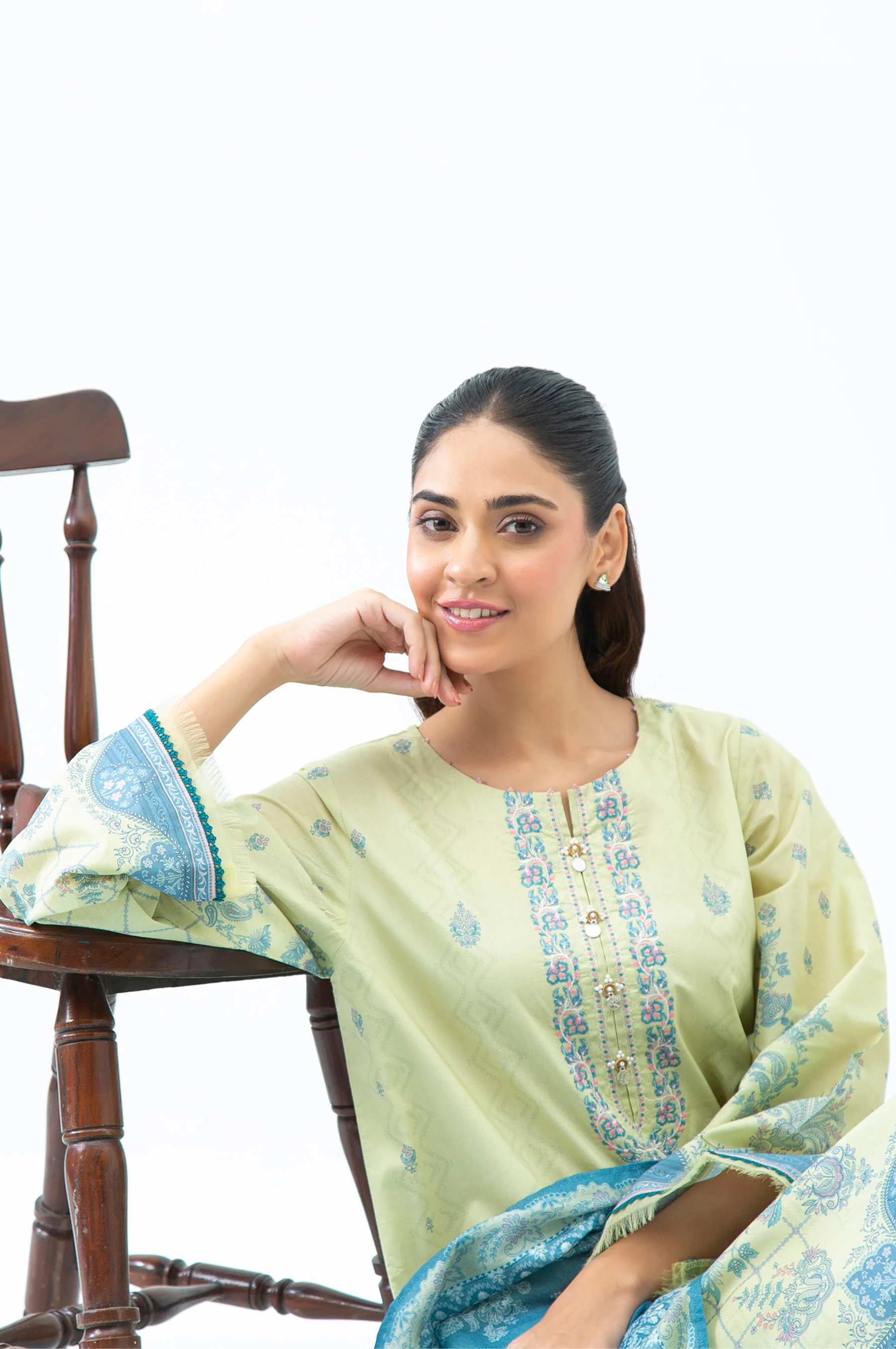 STITCHED EMBROIDERED CAMBRIC SUIT - Image 2