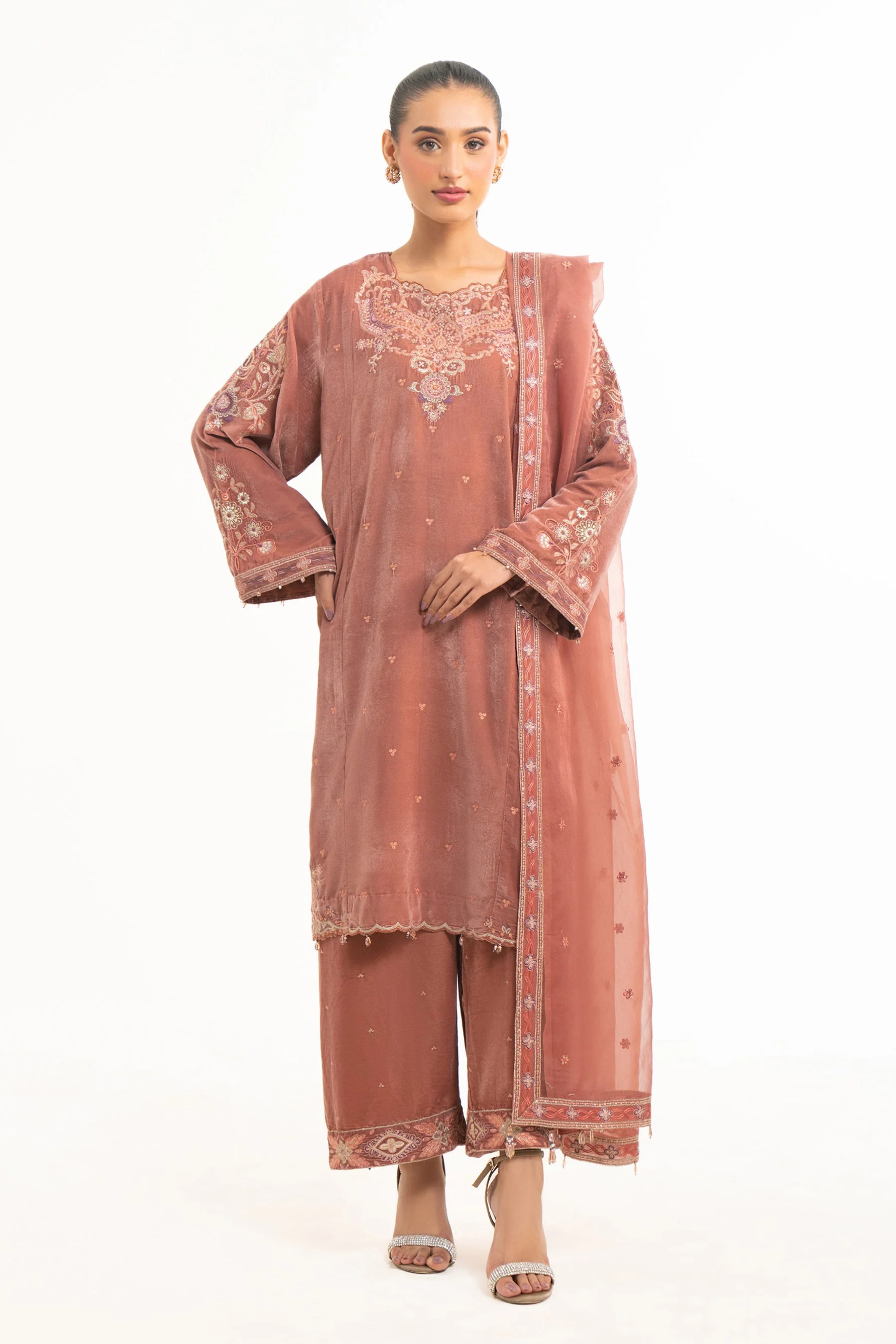 STITCHED EMBROIDERED VELVET SUIT (FACTORY E-OUTLET)
