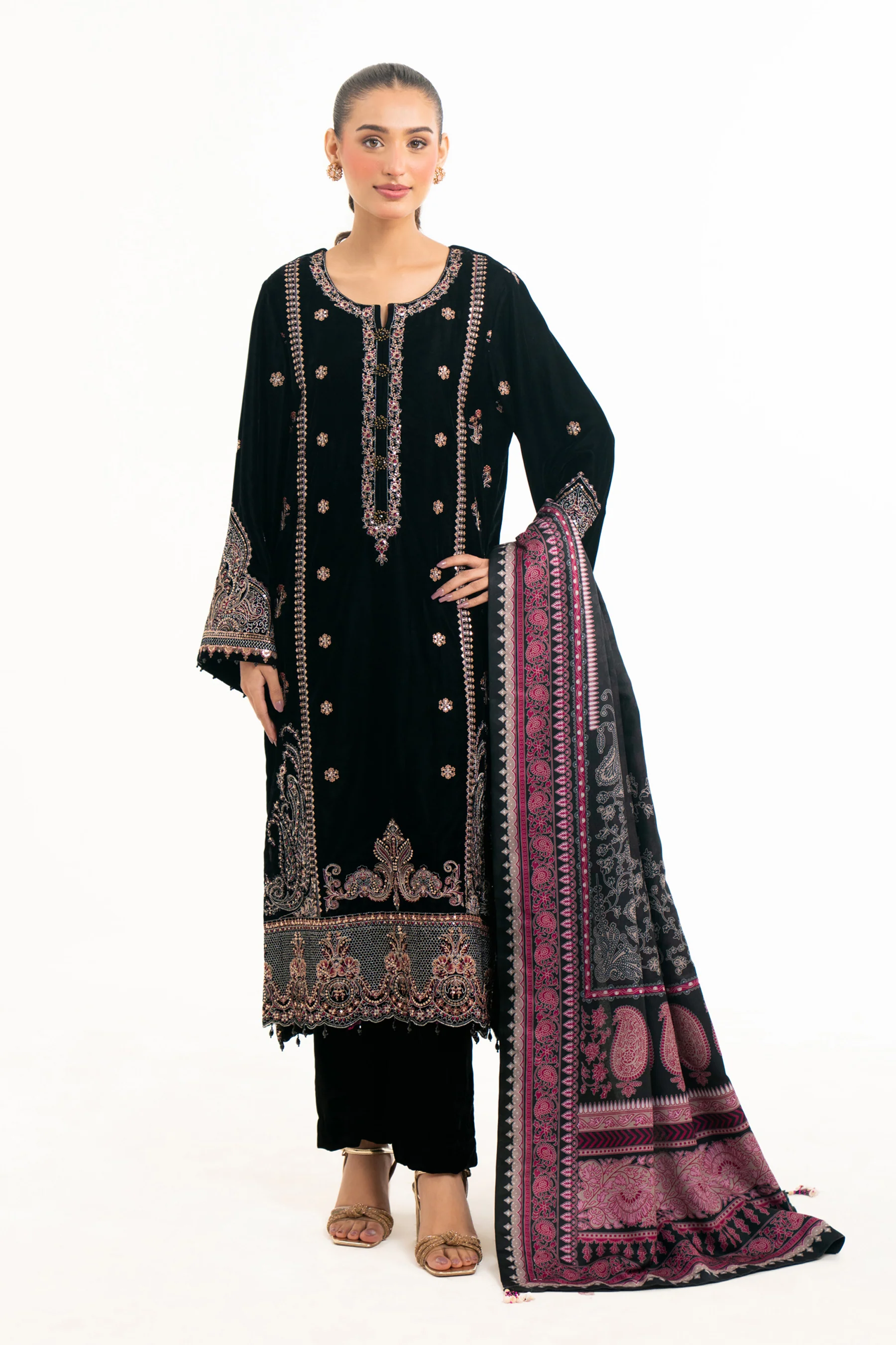 EMBROIDERED VELVET SUIT