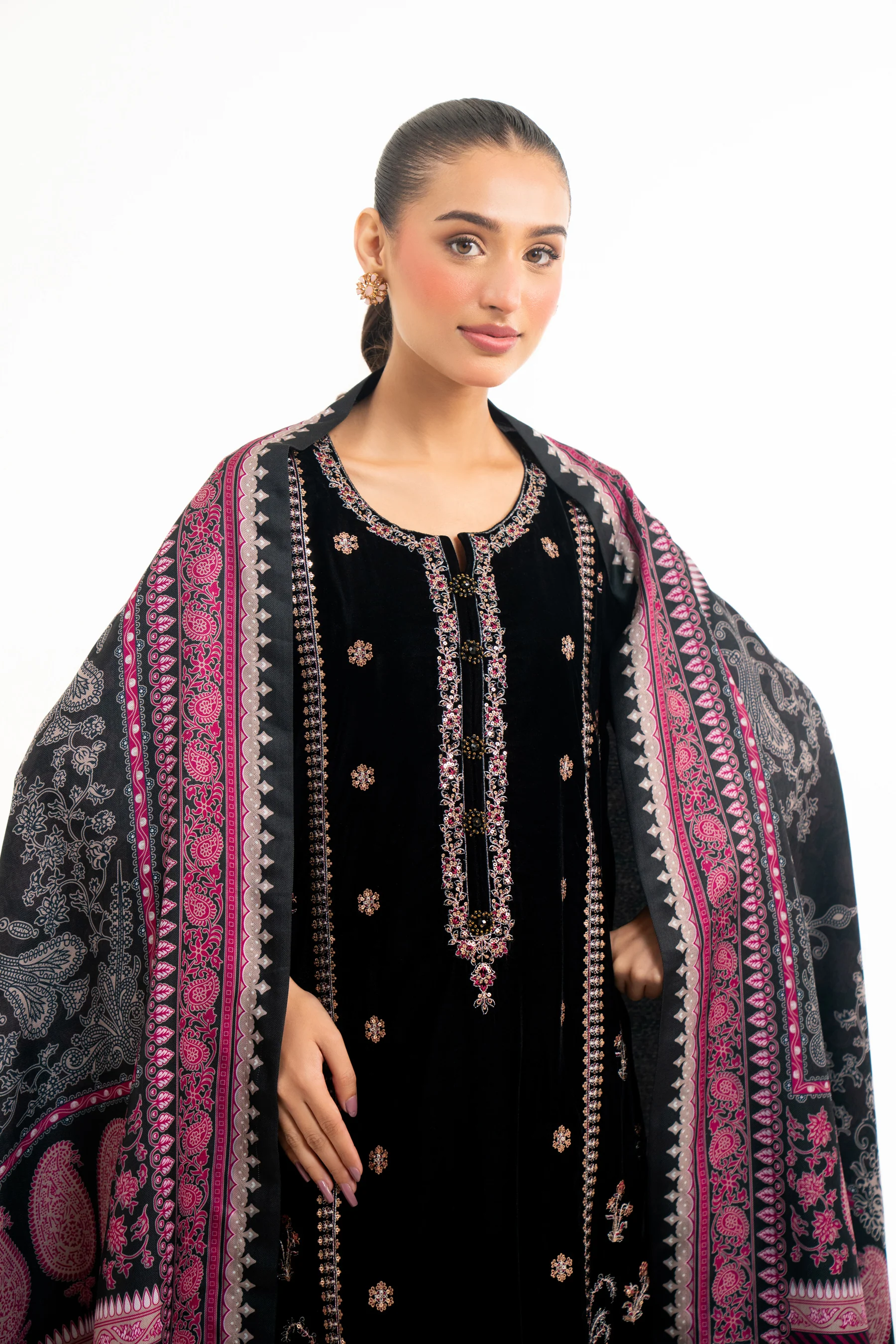 EMBROIDERED VELVET SUIT - Image 6