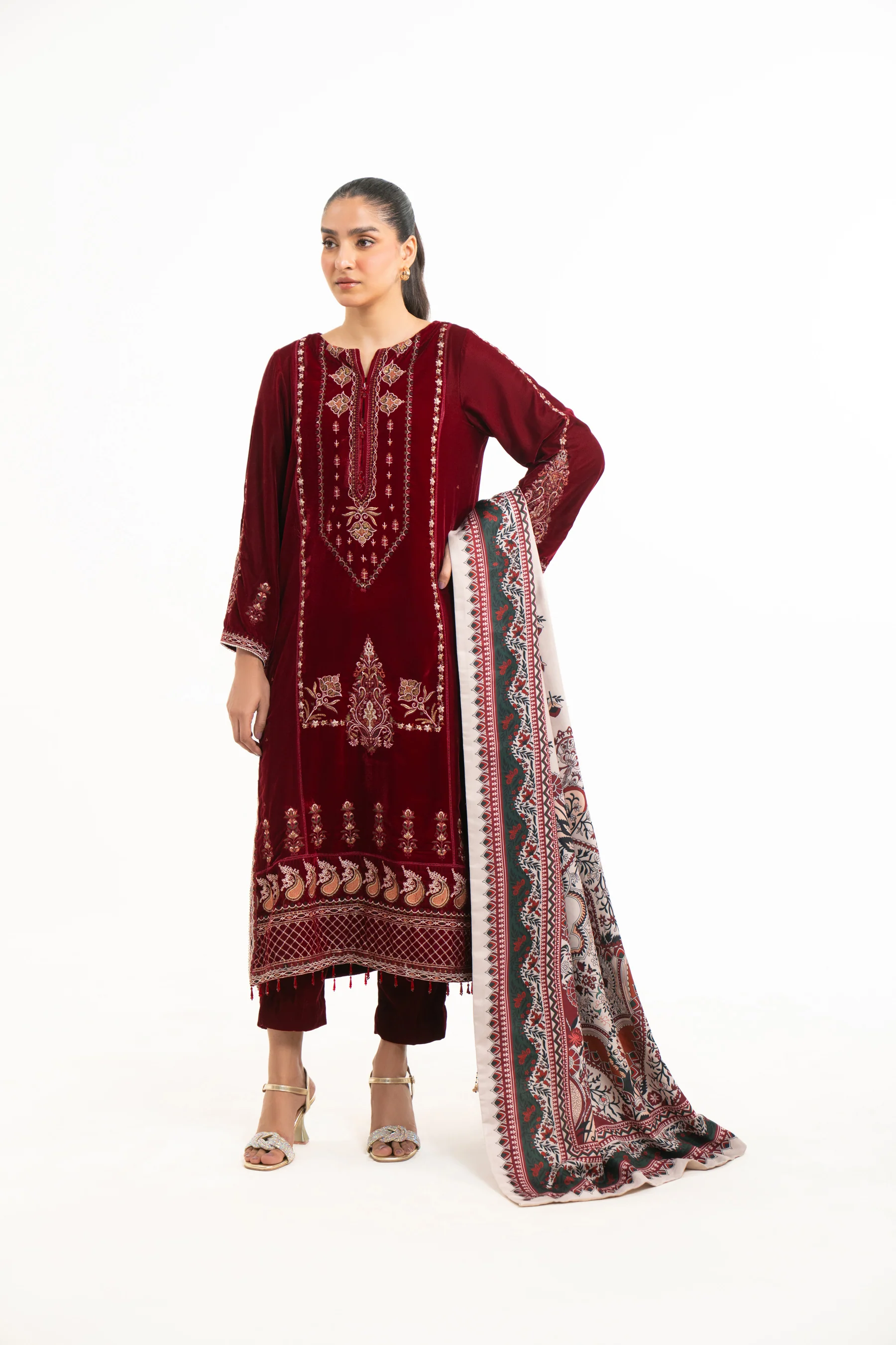 EMBROIDERED VELVET SUIT - Image 5