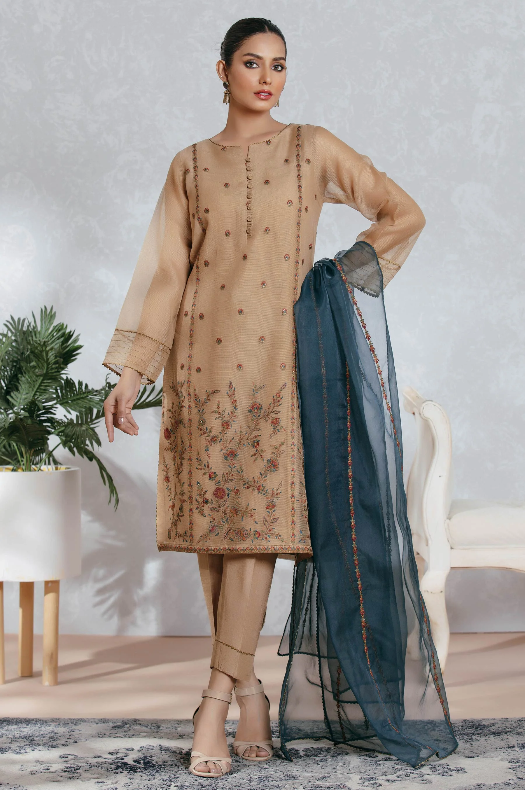 Stitched 3 Piece Textured Organza Embroidered Suit - Image 2