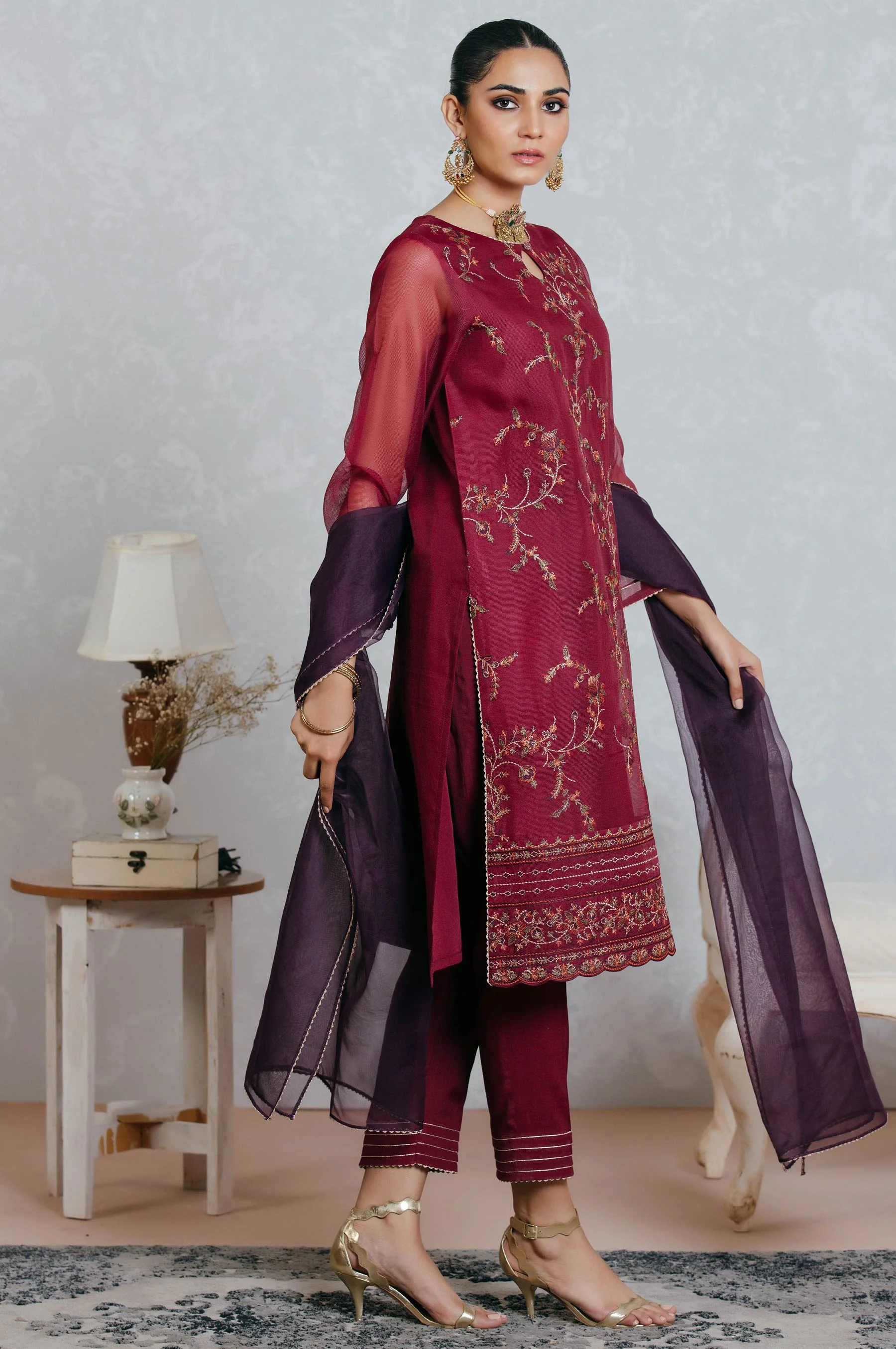 Stitched 3 Piece Textured Organza Embroidered Suit - Image 2