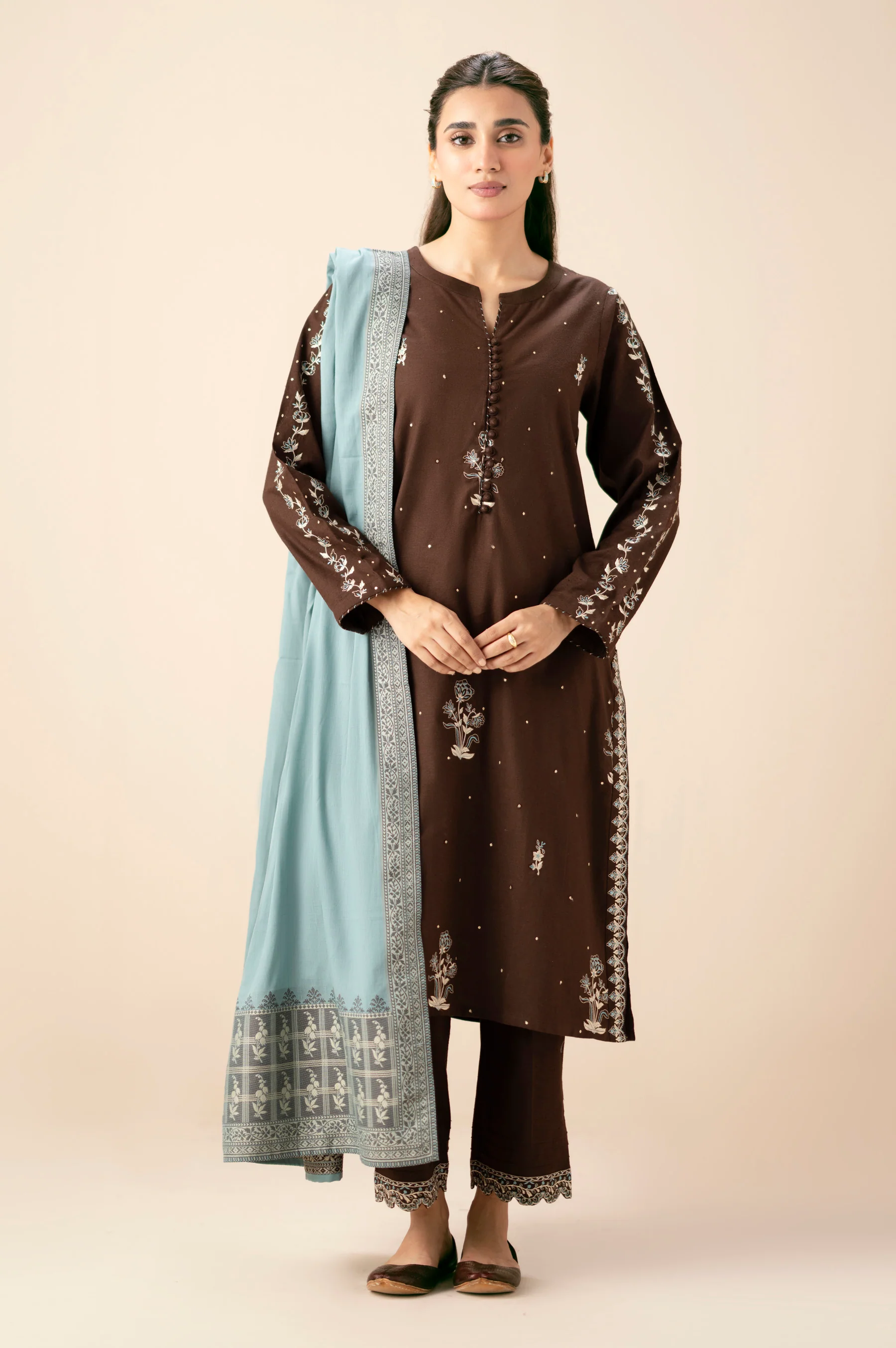 EMBROIDERED SUIT