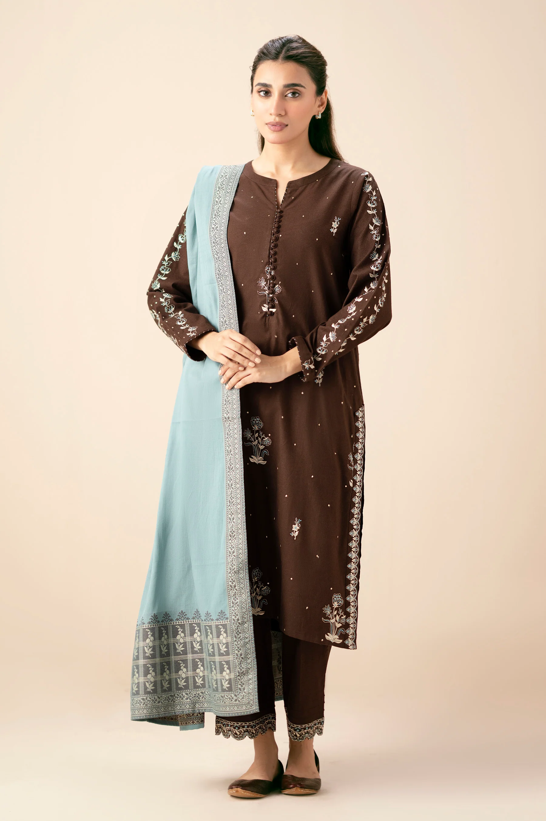 EMBROIDERED SUIT - Image 2