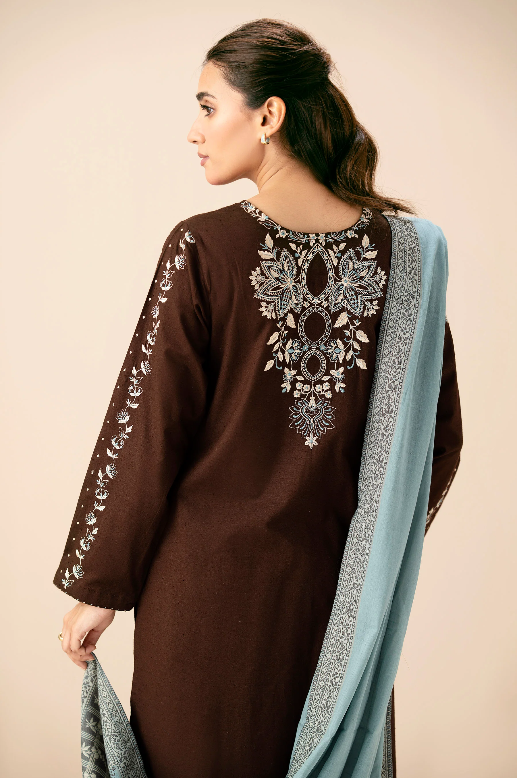 EMBROIDERED SUIT - Image 5