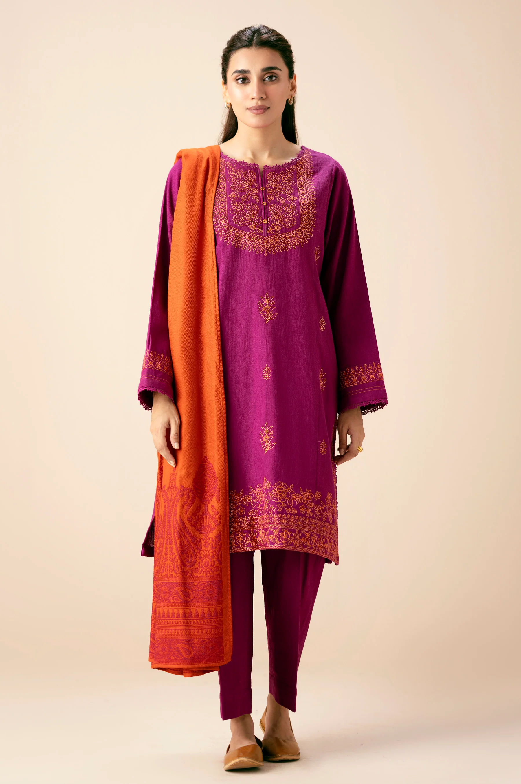 STITCHED EMBROIDERED SUIT
