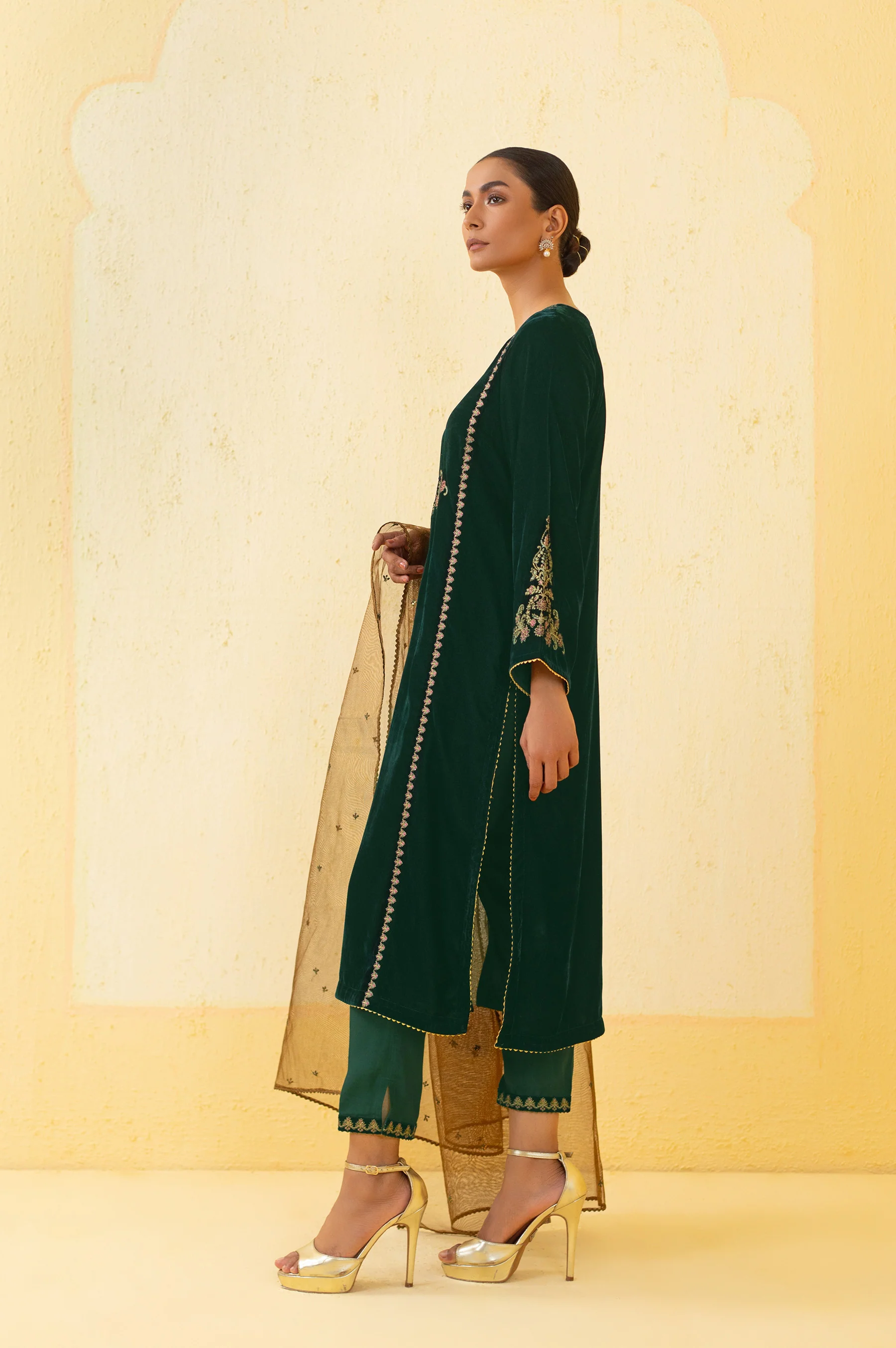 Stitched 3 Piece Embroidered Velvet Suit - Green - Image 6