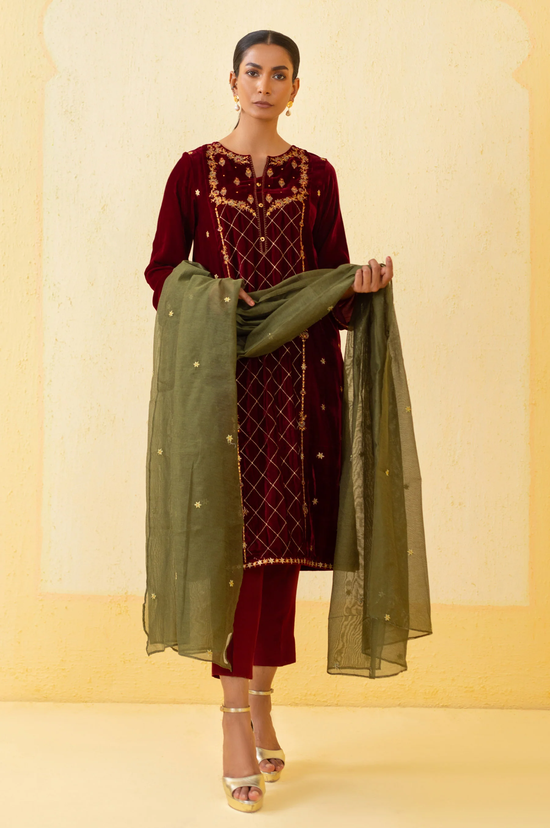 Stitched 3 Piece Embroidered Velvet Suit - Maroon
